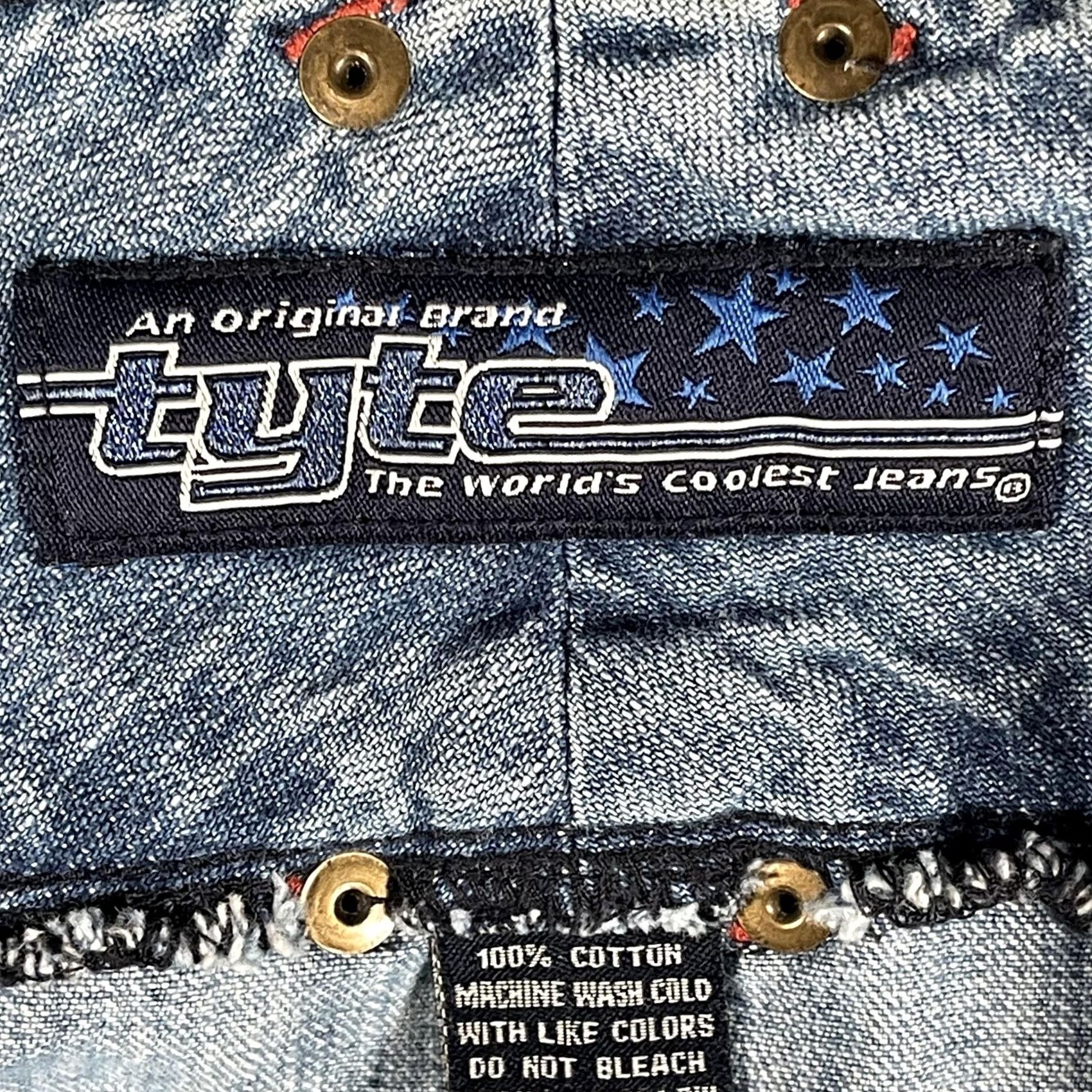 Denime VINTAGE Tyte Blue Denim Mini Skirt 9 Juniors Short With Raw Hem Embroidered Pockets Y2K Summer Womens/Teens Size 30" / US 8 / IT 44 - 4 Thumbnail