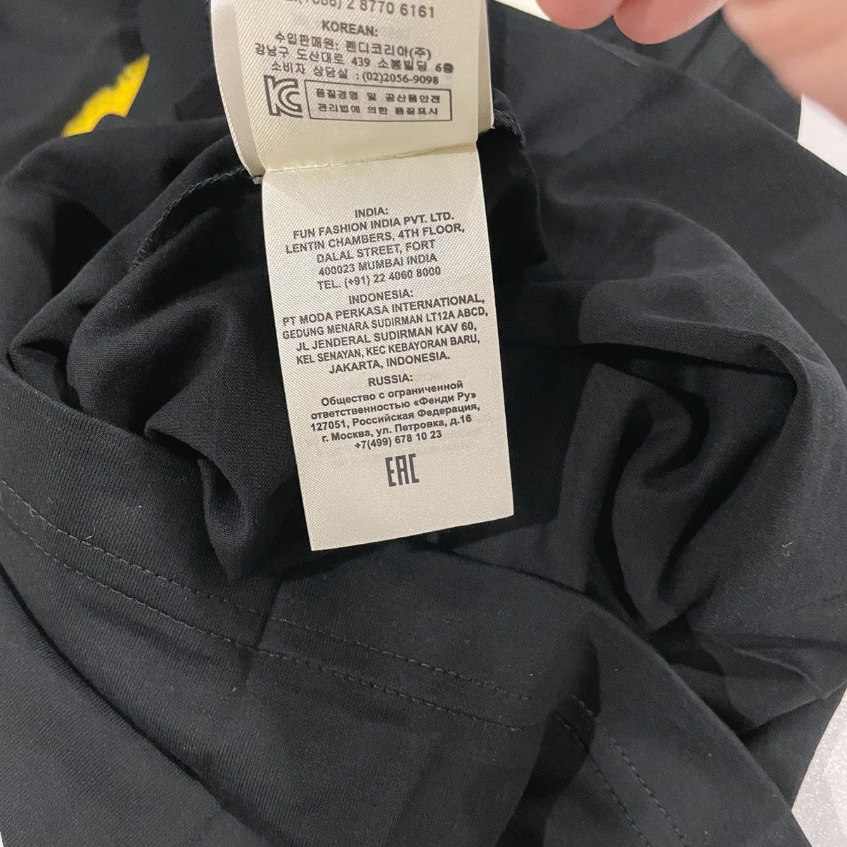 Fendi Fendi black T-shirt shearling lightbulb JE tee Size US S / EU 44-46 / 1 - 10 Thumbnail