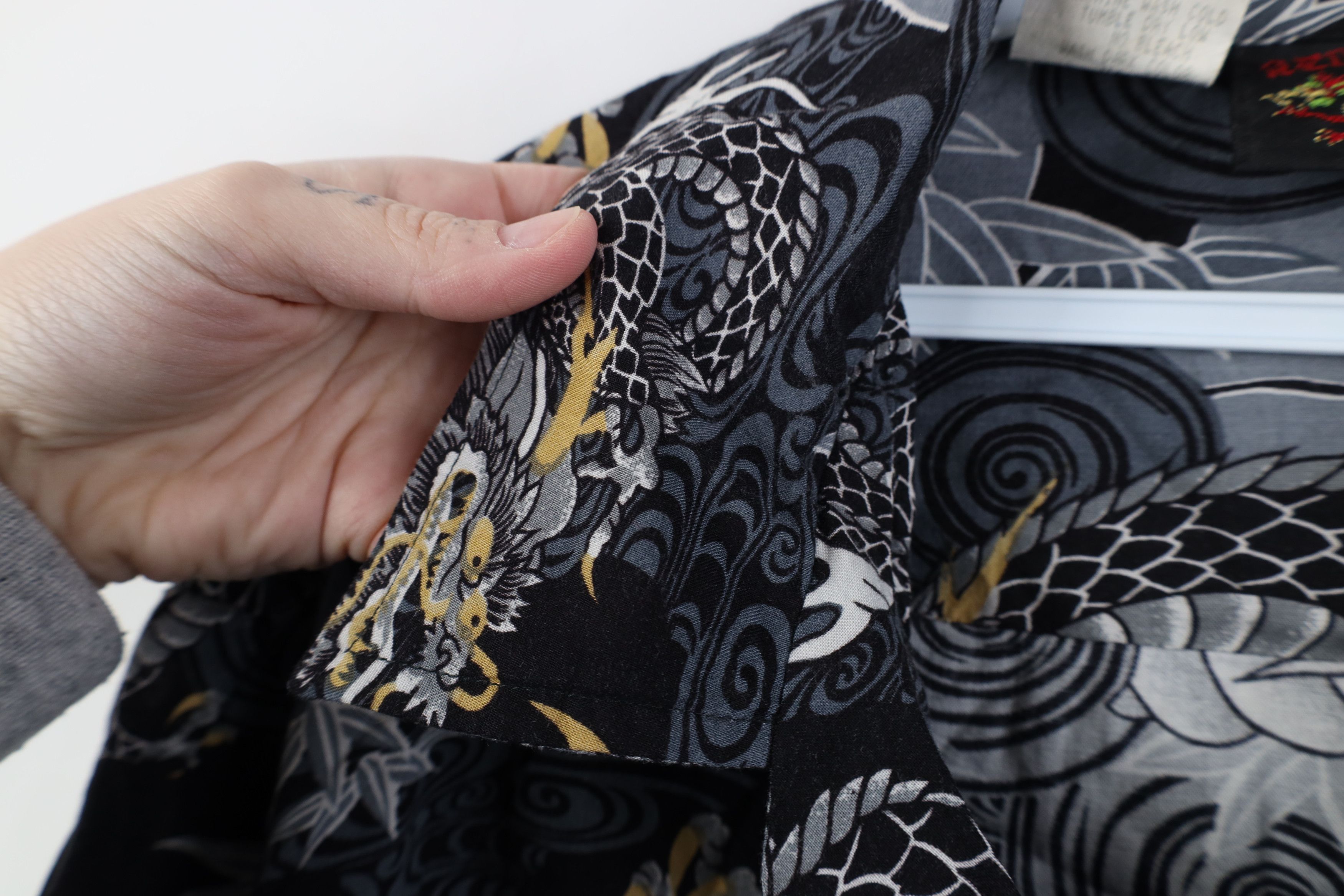 Vintage Vintage 90s Streetwear Gabardine Dragon Casino Button Shirt Size US XL / EU 56 / 4 - 8 Thumbnail