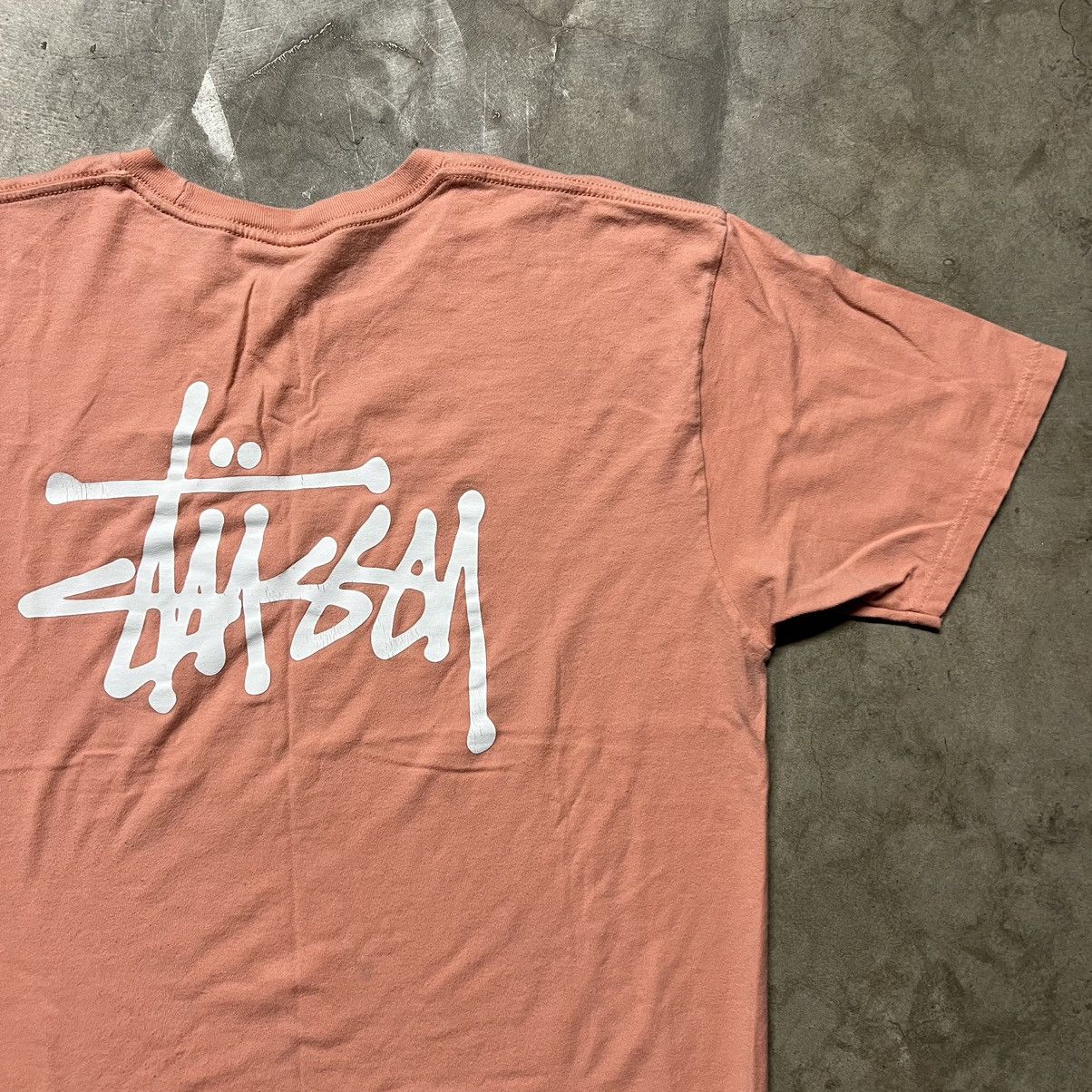 Hypebeast × Stussy Stussy Graphic Logo T-Shirt Size US L / EU 52-54 / 3 - 1 Thumbnail