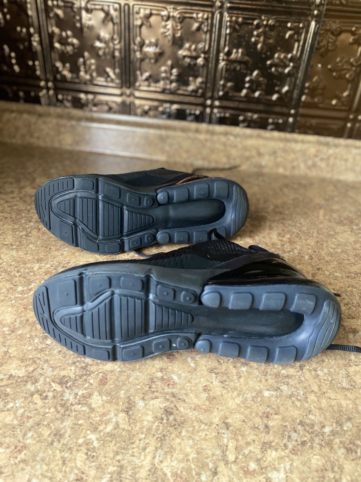 Nike Mike Air Max 270 Size US 8 / IT 38 - 3 Thumbnail