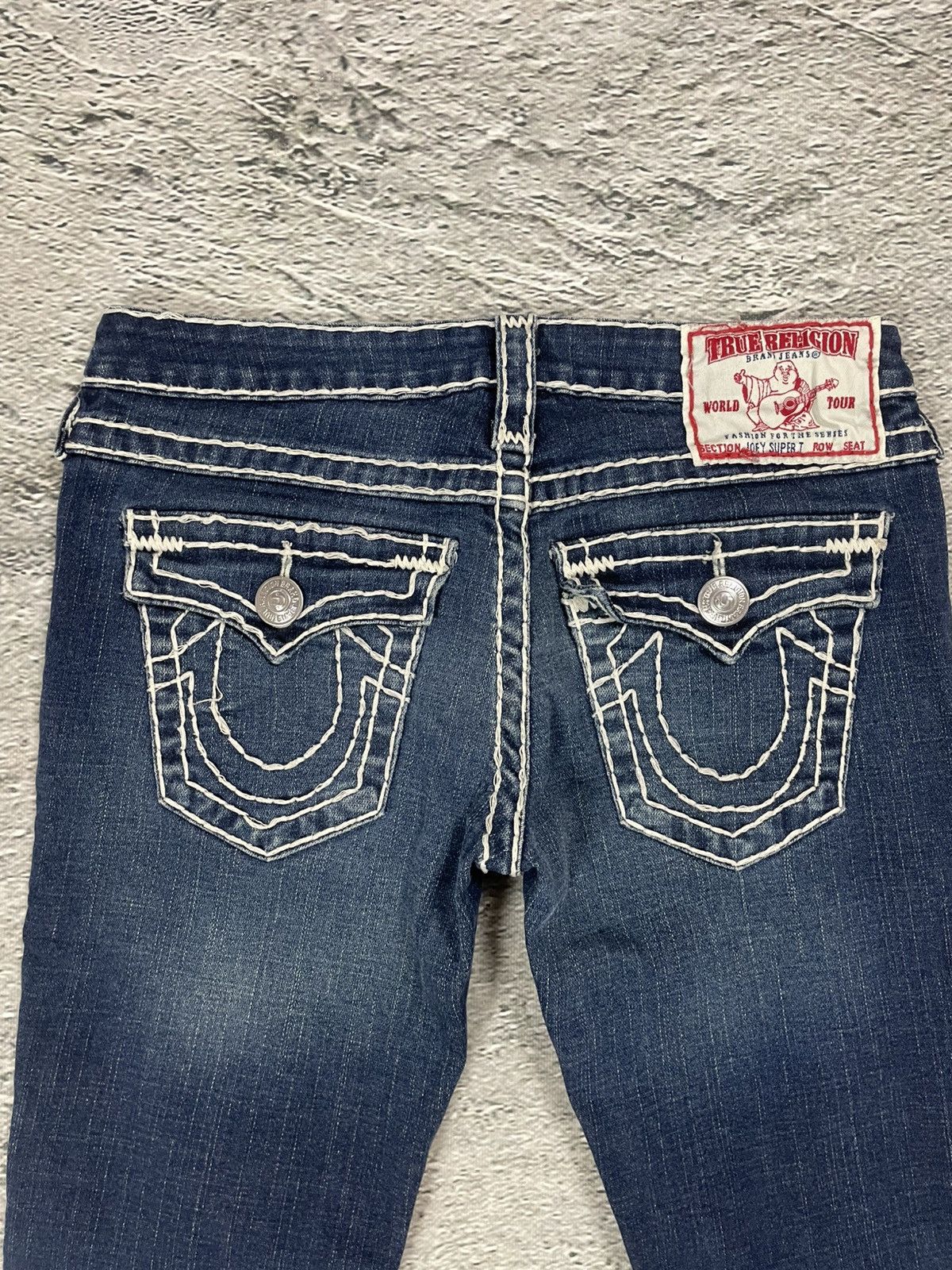 True Religion True Religion blue jeans flared bootcut white stitching Joey Size 28" / US 6 / IT 42 - 2 Thumbnail