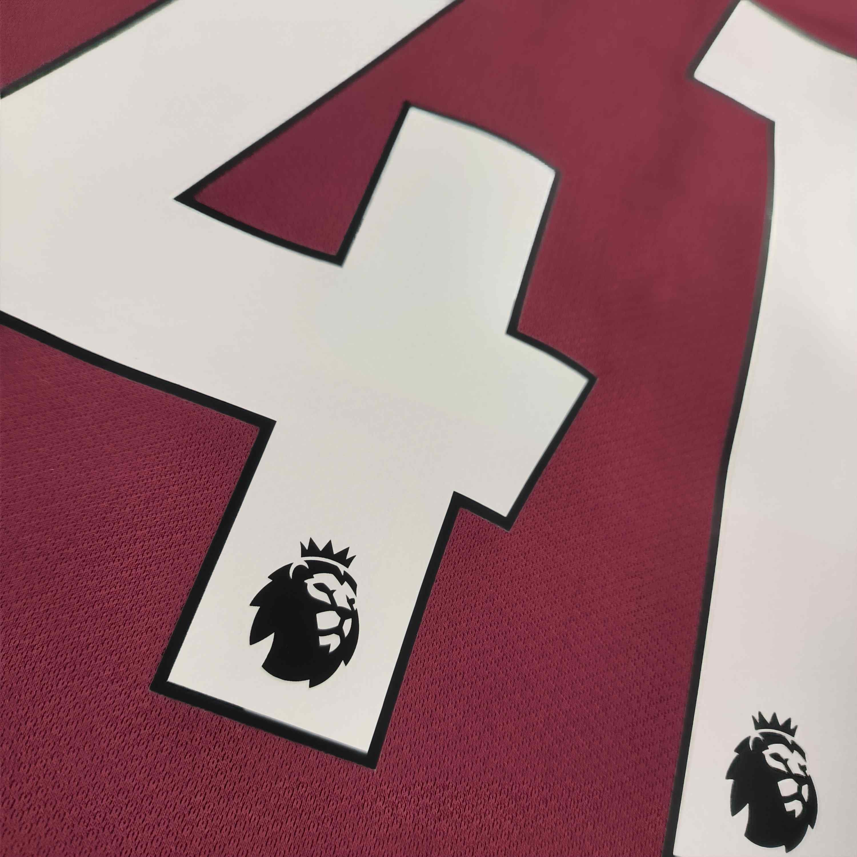 Umbro West Ham United 2022-23 Umbro home Rice football jersey sz S Size US S / EU 44-46 / 1 - 9 Thumbnail