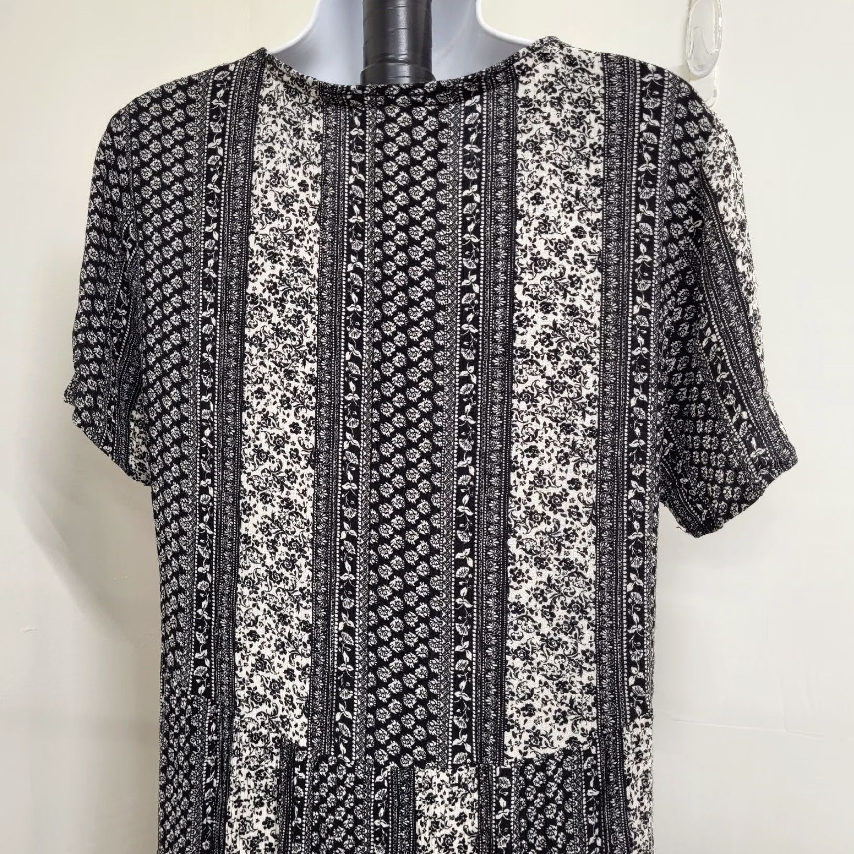 knox rose black dress NWOT Knox Rose Floral Maxi (MEDIUM) – spellandsage