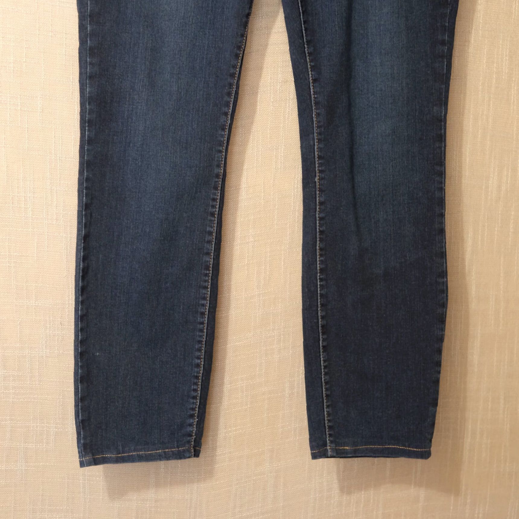 Vintage a.n.a. Jeans Skinny Blue Dark Wash Distressed Mid-Rise Womens 14 Blue Jeans Slimming Distressed 90s Fall Womens Size 36" / US 14 / IT 50 - 3 Thumbnail