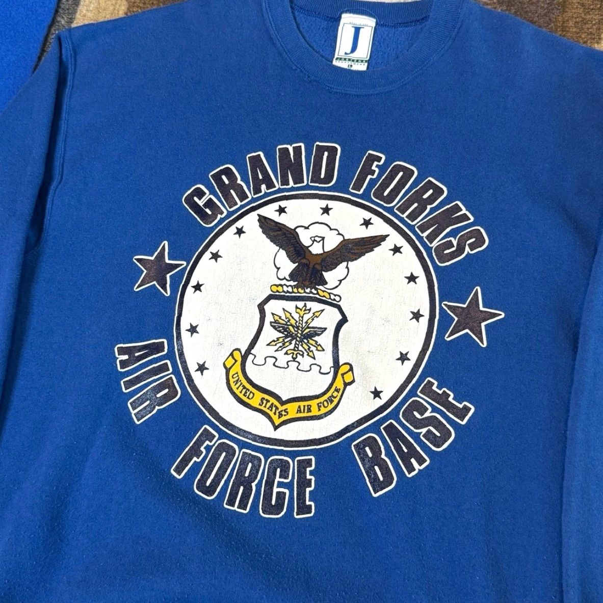 Vintage VINTAGE 90s Grand Forks Air Force Base Crewneck Sweatshirt Large Military Men Blue Crew Neck Pullover Solid Sweatshirt 90s Theme Size US L / EU 52-54 / 3 - 2 Thumbnail