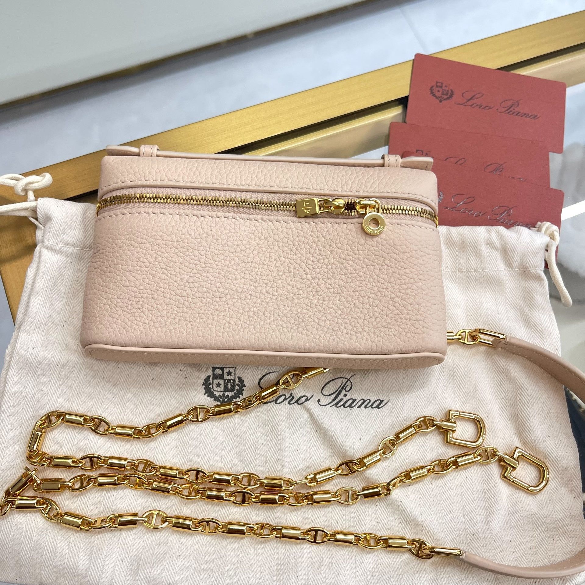 Loro Piana Pre-loved Bag Very good condition Size ONE SIZE - 1 Thumbnail