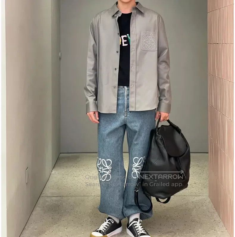 Loewe Loewe size 43 Solid color long-sleeve shirt with embroidere Size US M / EU 48-50 / 2 - 9 Thumbnail