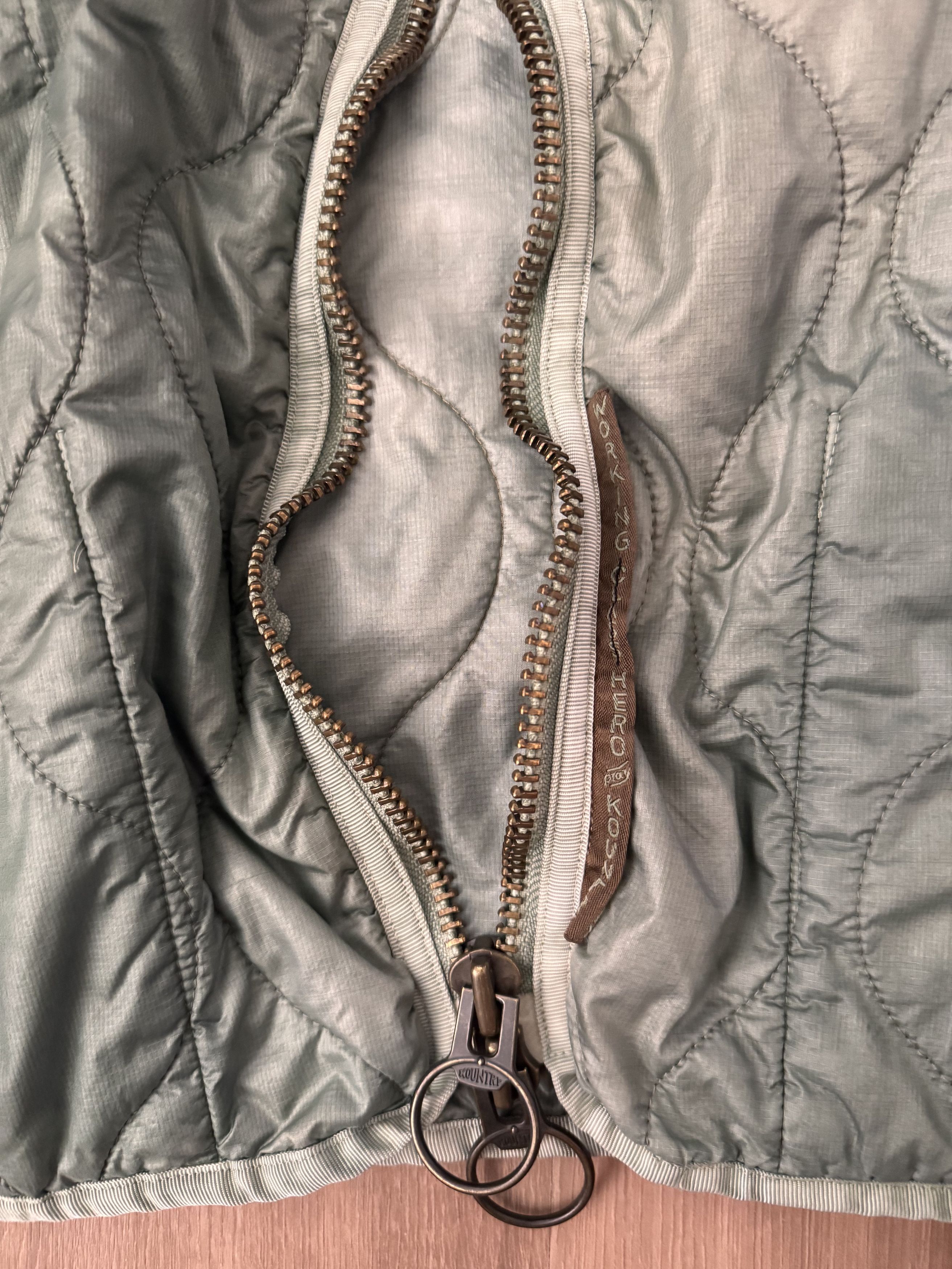 Kapital Kapital Nylon Quilted Unevenly Dyed Cropped Bolero Jacket Size US S / EU 44-46 / 1 - 3 Thumbnail