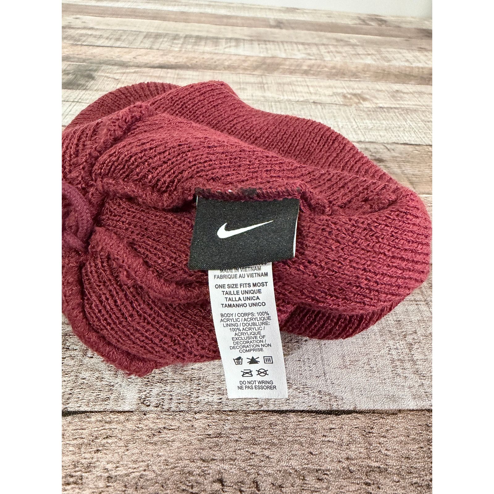 NCAA University of Minnesota Gophers Nike Winter Hat/Beanie Size ONE SIZE - 6 Thumbnail
