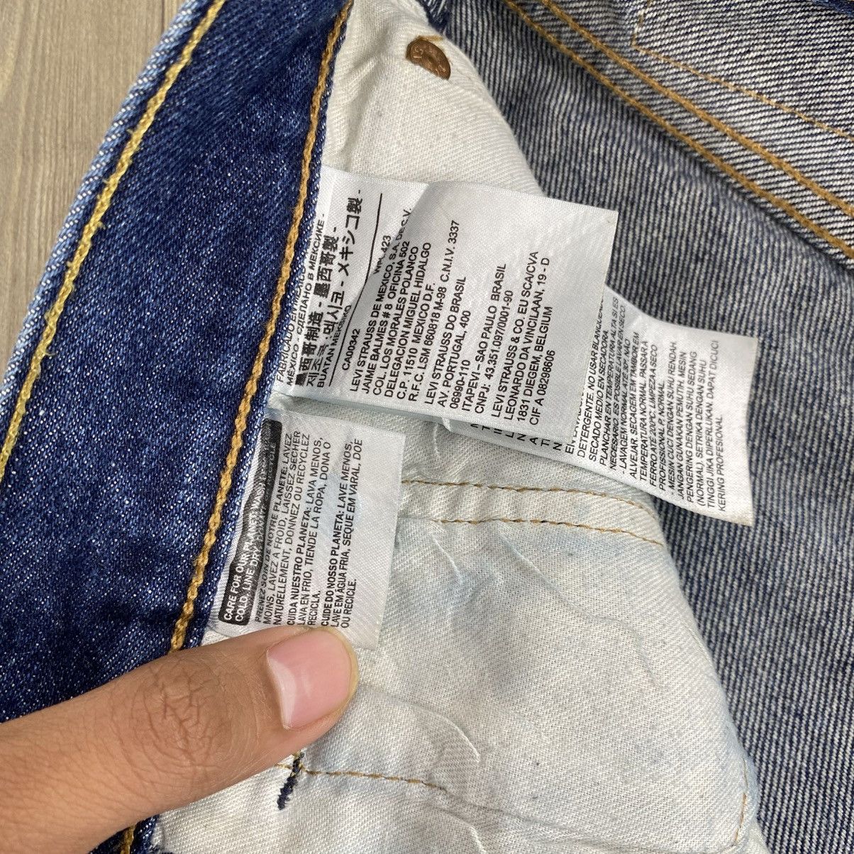 Levi's Vintage Clothing 2000s Vintage Levis 501 Painted 38x34 Blue Jeans Size US 38 / EU 54 - 11 Thumbnail