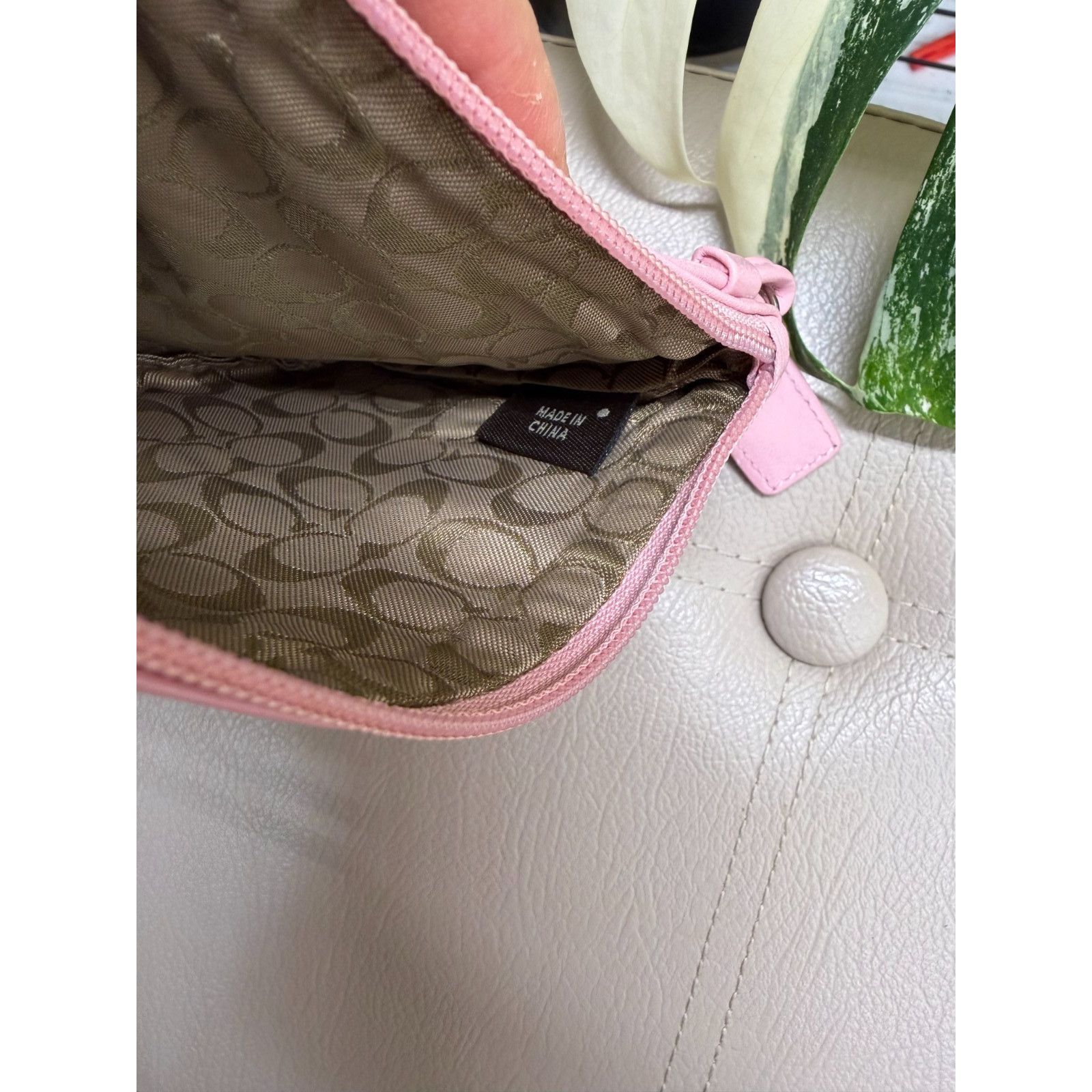 Coach Vintage Coach Purse, Barbie Pink Wristlet Clutch, Very Good Size ONE SIZE - 5 Thumbnail