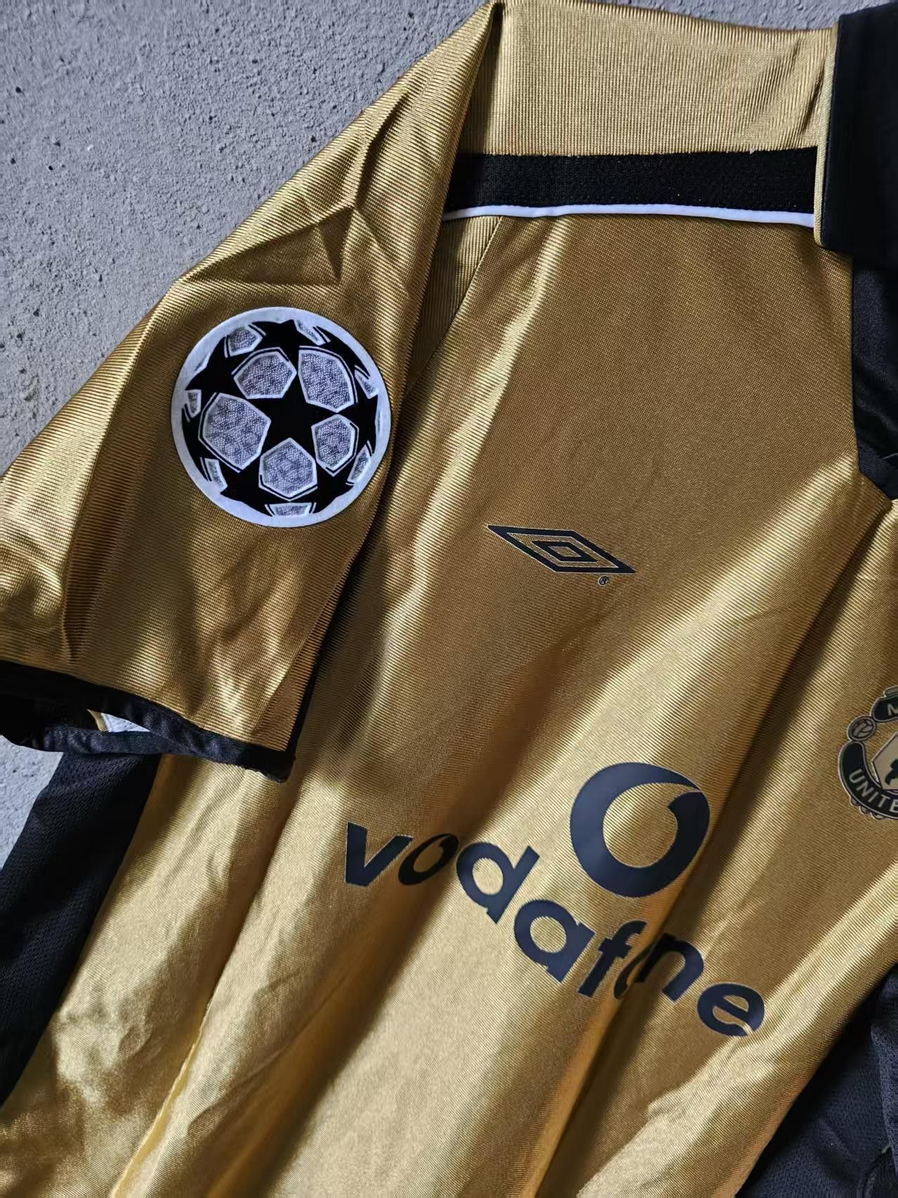 Other 2000 MUFC #7 David Beckham Jersey double-layer Size US L / EU 52-54 / 3 - 3 Thumbnail