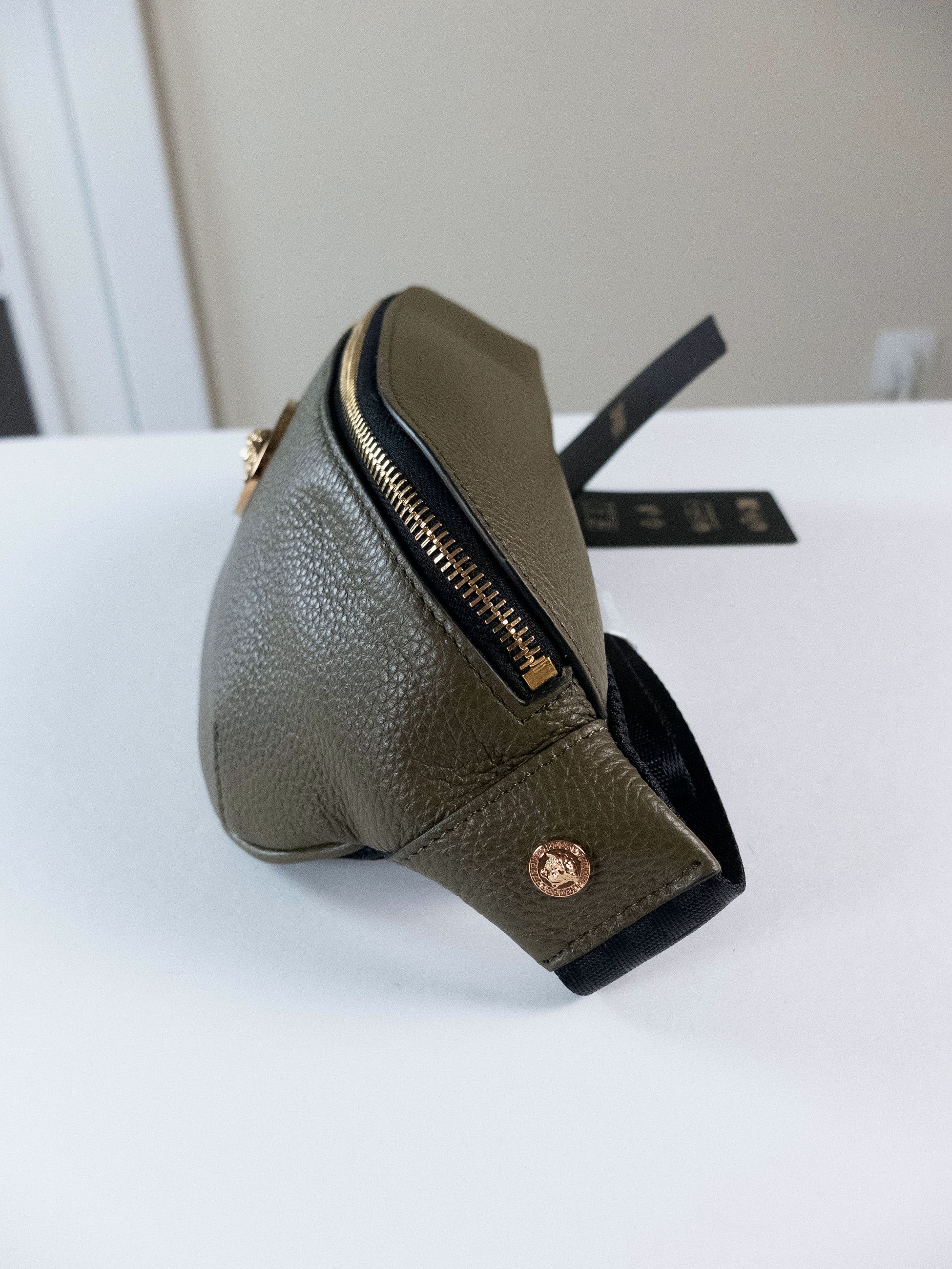 Versace VERSACE La Medusa olive green leather belt bag authentic Size ONE SIZE - 4 Thumbnail