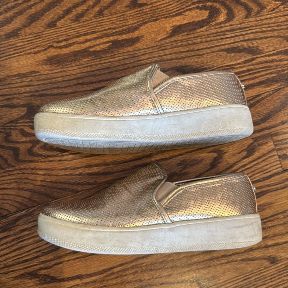 Steve Madden Steve Madden Sneakers Womens Size 8.5 Gold Perforated Slip Size US 8.5 / IT 38.5 - 3 Thumbnail
