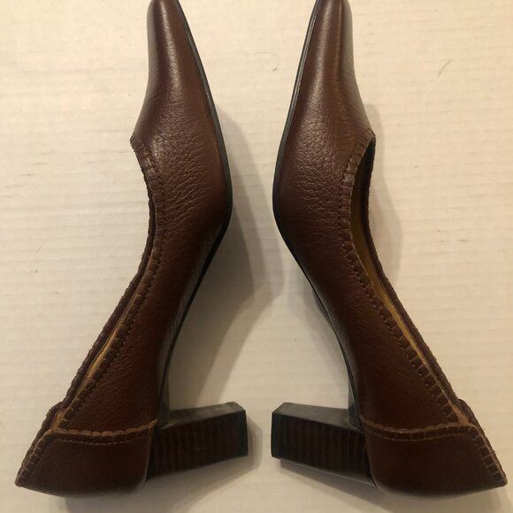 Etienne Aigner Etienne Aigner women's leather pump shoes size: 5 1/2M Size US 5.5 / IT 35.5 - 8 Thumbnail