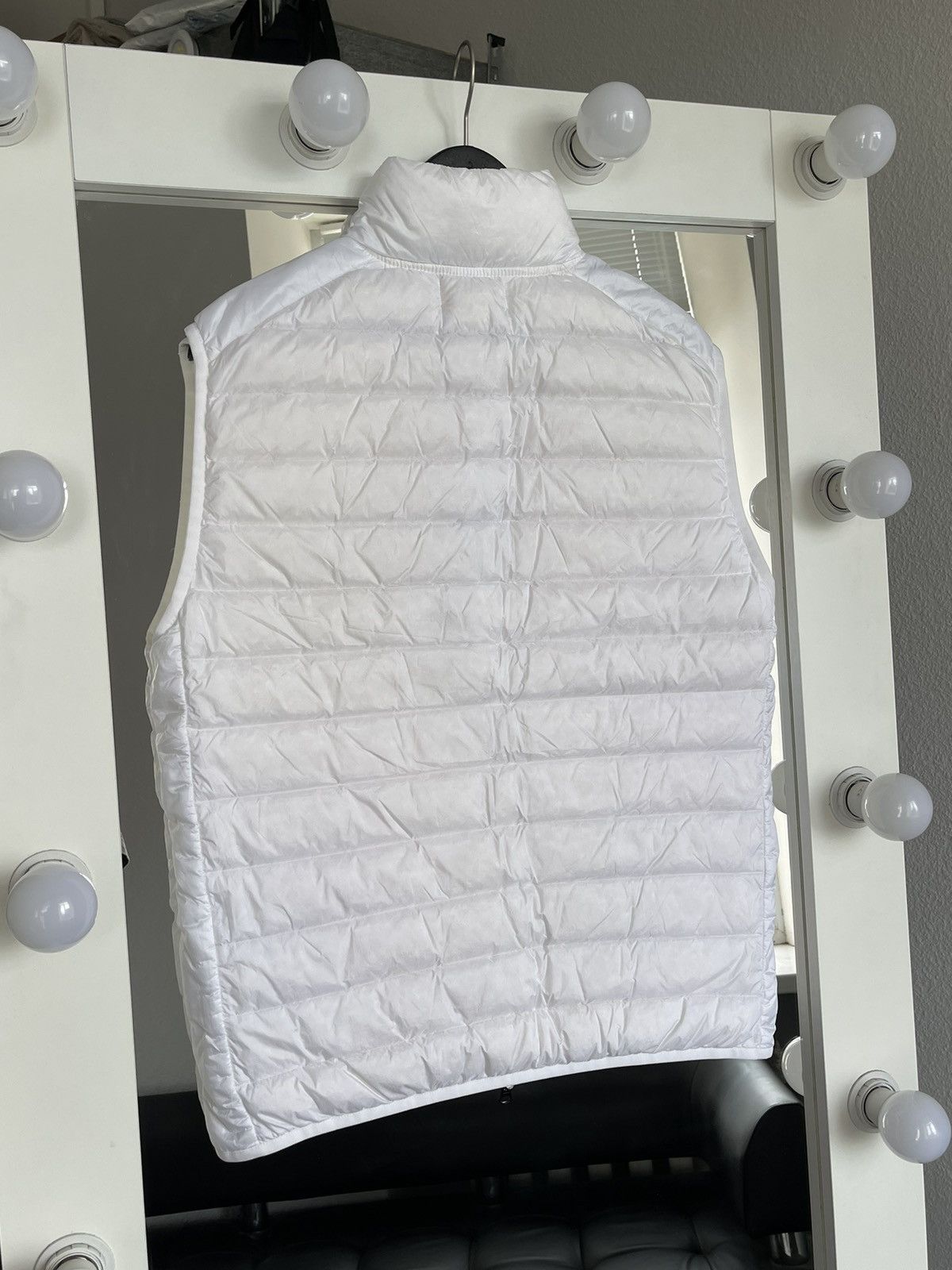 Stone Island Stone Island patch program white vest Size US M / EU 48-50 / 2 - 8 Thumbnail