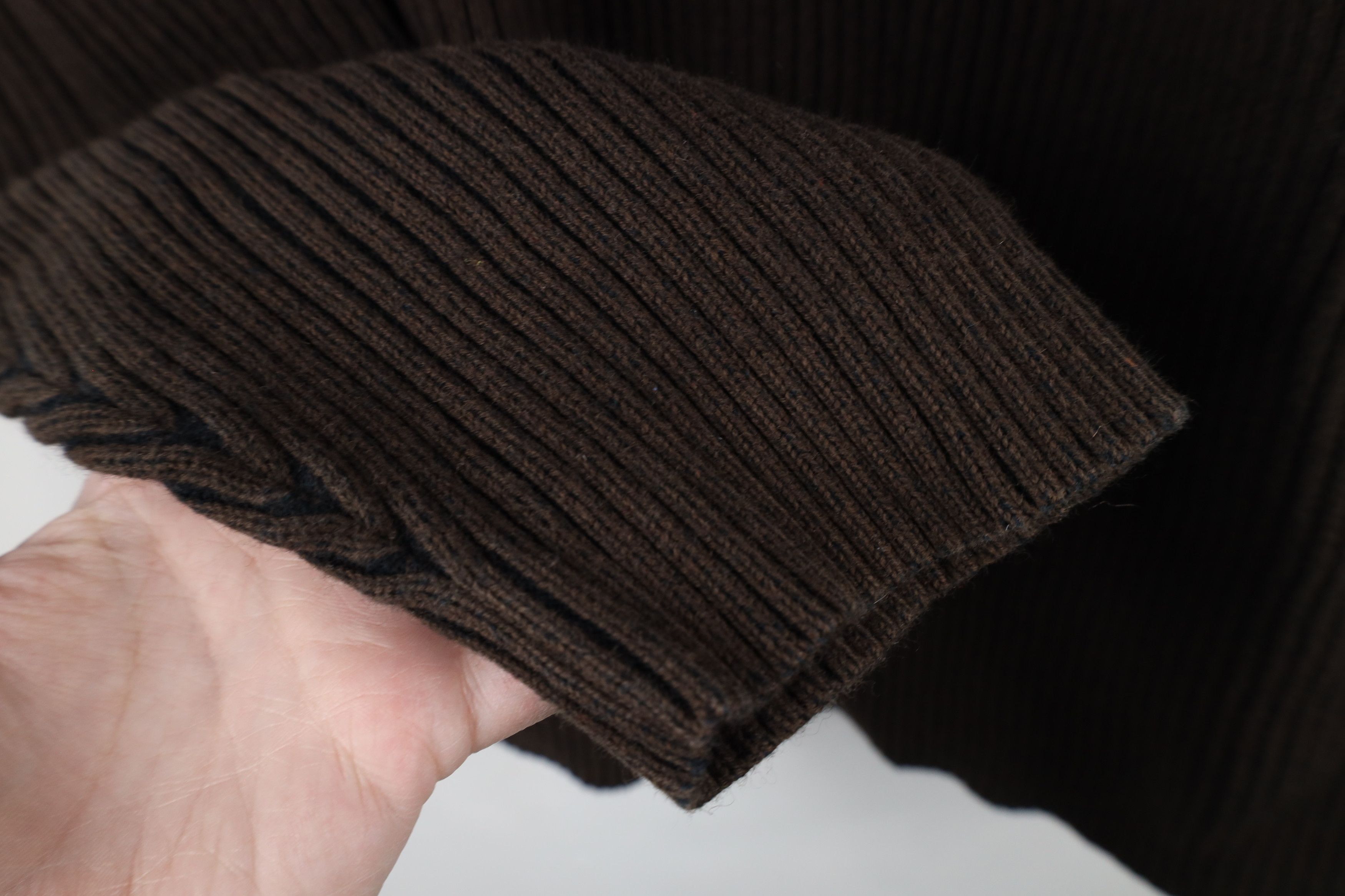 Tommy Bahama × Vintage Vintage Tommy Bahama Wool Blend Ribbed Knit Sweater Brown Size US XL / EU 56 / 4 - 5 Thumbnail
