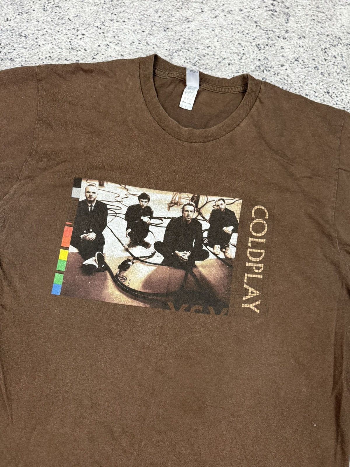 Band Tees Merch Coldplay Twisted Logic Tour 2005 Tshirt band tee v Size US XL / EU 56 / 4 - 2 Thumbnail