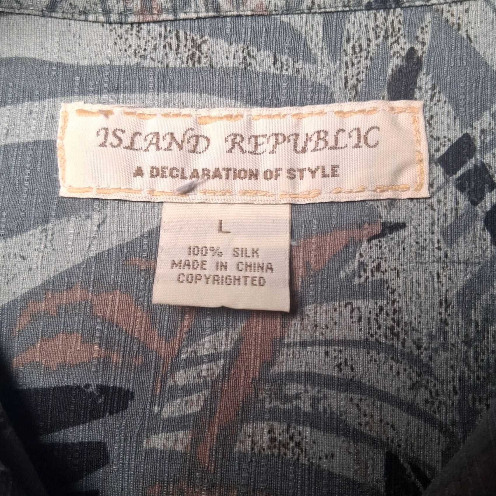 Banana Republic Banana Republic Silk Shirt L Gray Palms Tropical Beach Hawaiian Aloha Button-Up Short Sleeve Casual Size US L / EU 52-54 / 3 - 7 Thumbnail