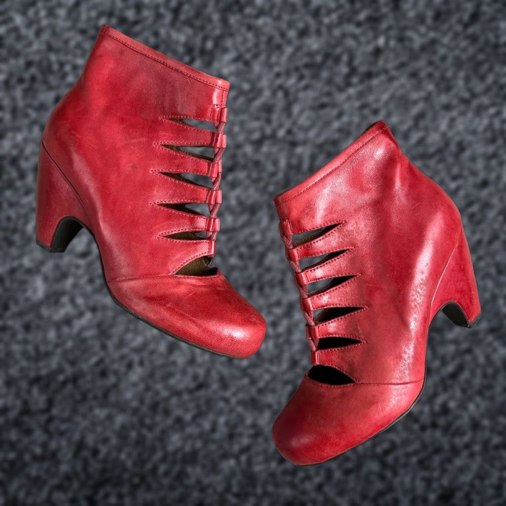 Vintage Miz Mooz Red Cut-Out Lace Zip Ankle Boots Size 6 High Heel Shoes Boho Womens