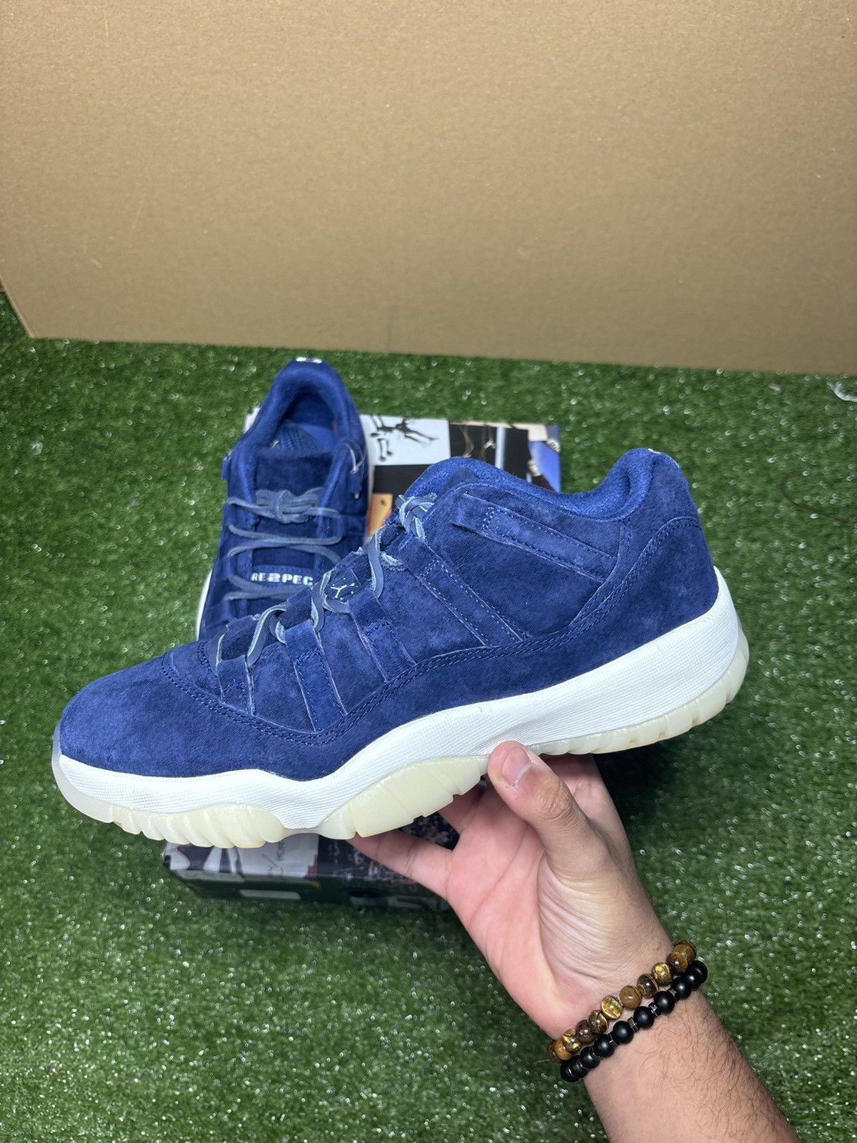 Jordan Brand Jordan 11 low Derek Jeter RE2PECT Size US 9 / EU 42 - 2 Thumbnail