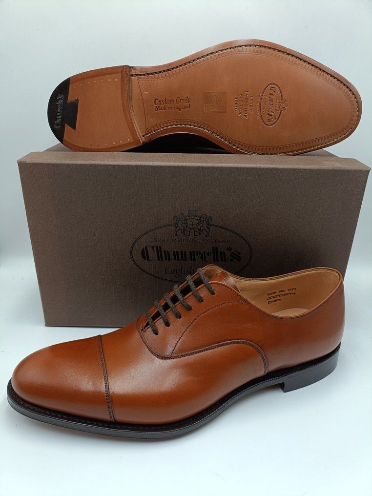 o1la1rc1a0724 Shoe in Brown