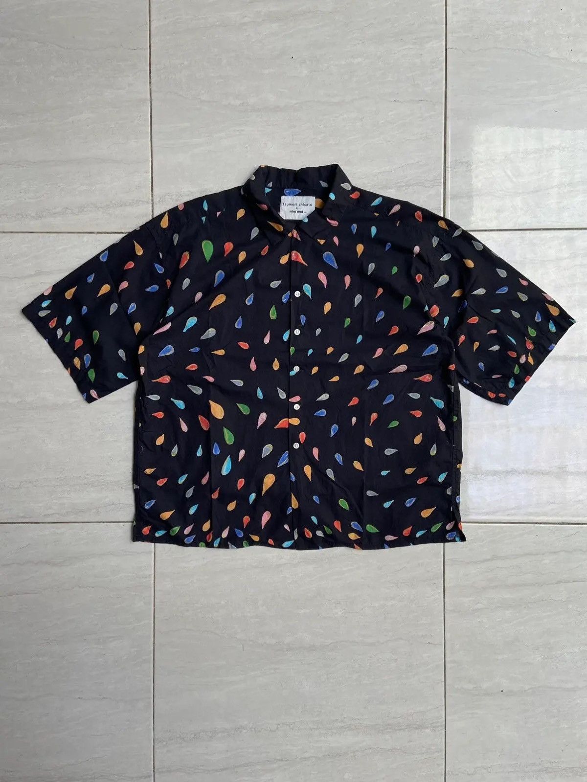 image of Issey Miyake x Tsumori Chisato Niko And Floral Oversize Crop Boxy Shirt in Black (Size Medium)