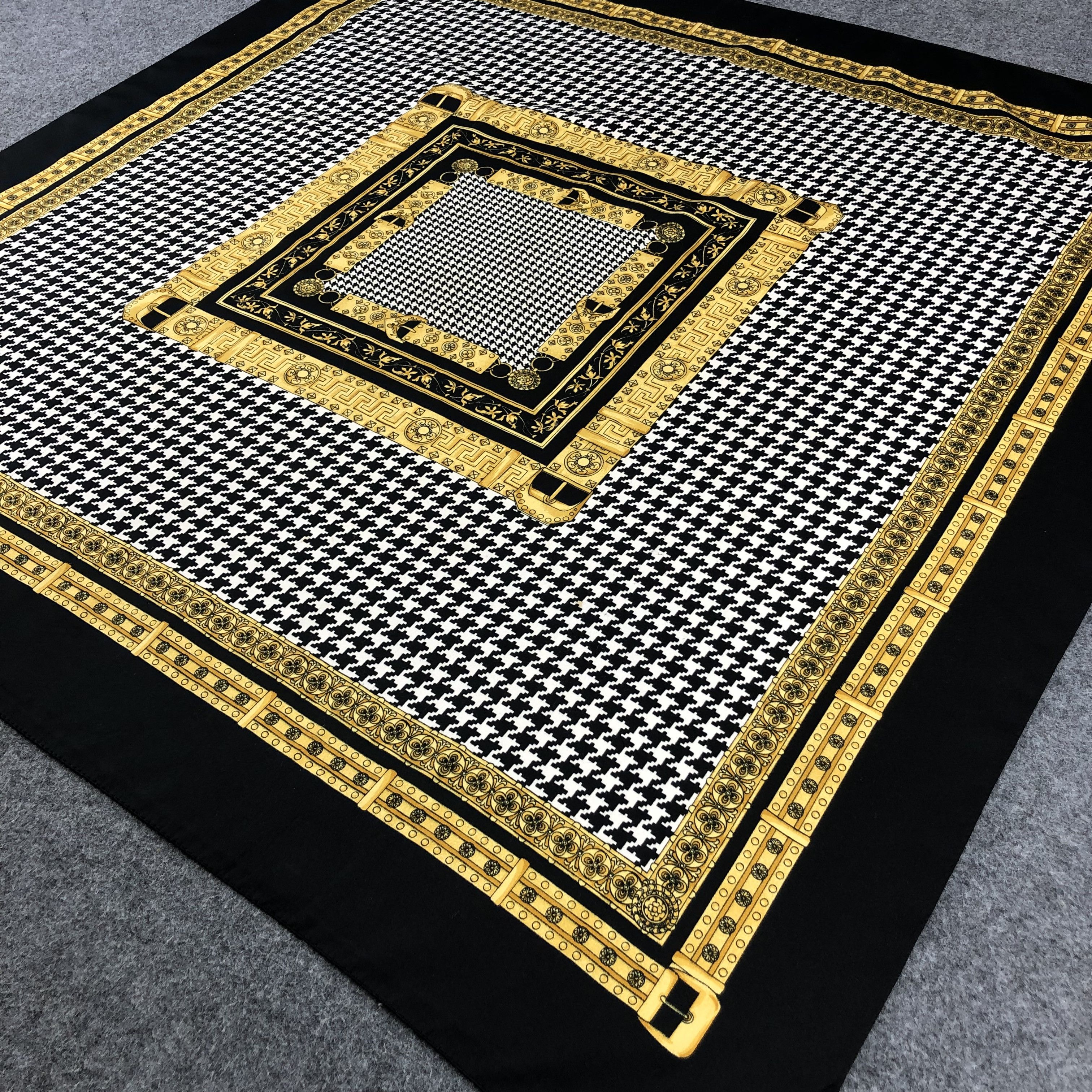Vintage Gold Belt Houndstooth Square Scarf M351 Size ONE SIZE - 3 Thumbnail