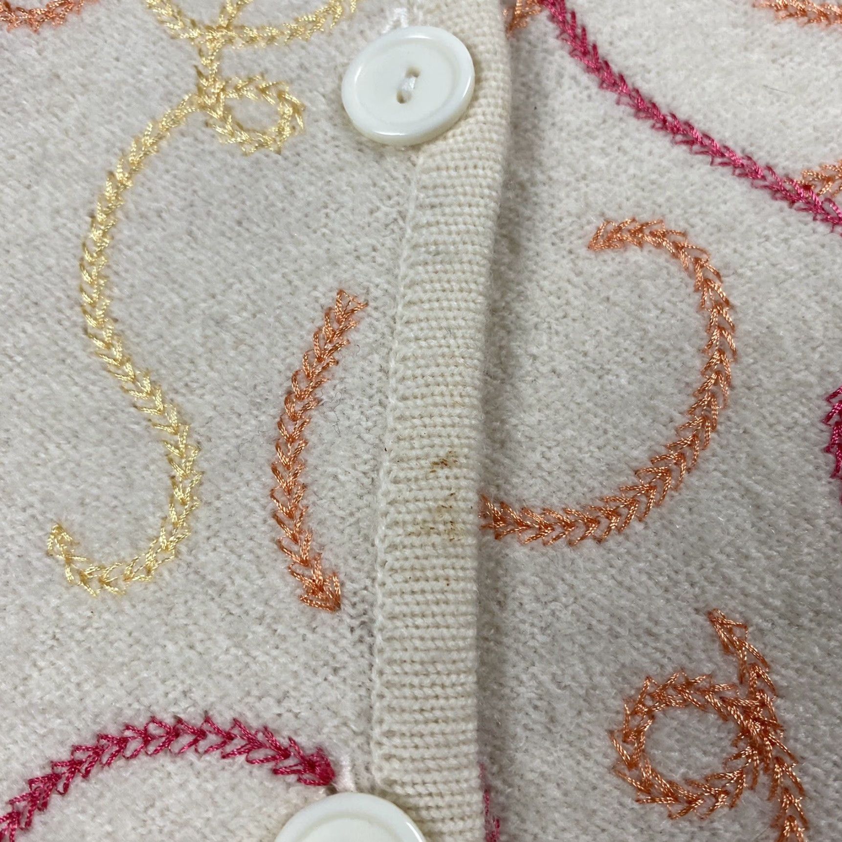 Vintage VINTAGE Nonveanx Embroidered Cream Cardigan Blazer Knit Wool Blend Petite PM Pink Ivory Long Sleeve 90s Womens Size M / US 6-8 / IT 42-44 - 4 Thumbnail
