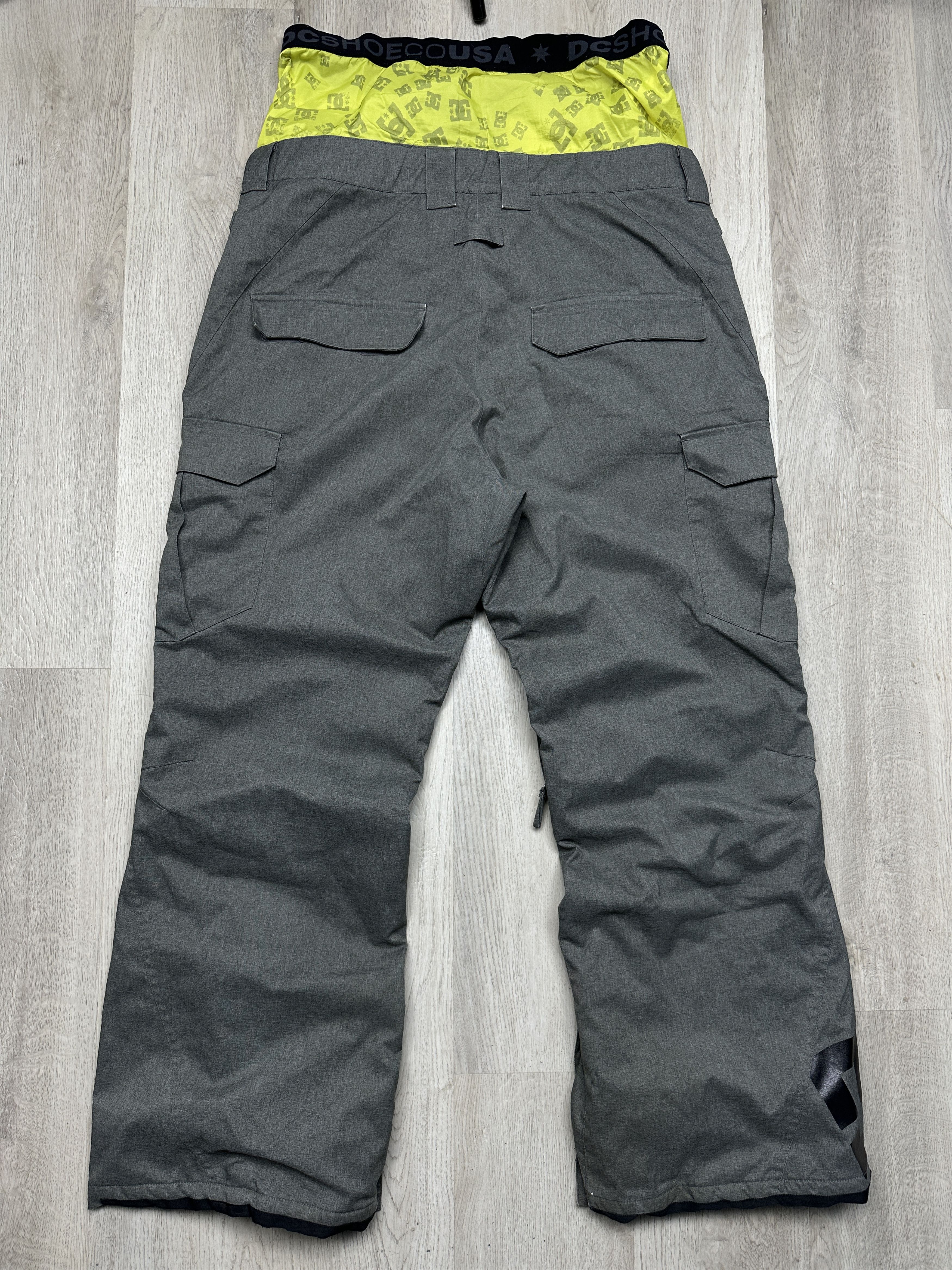 DC DC Shoes Mens Snowboard Ski Pants Overall Size US 36 / EU 52 - 7 Thumbnail