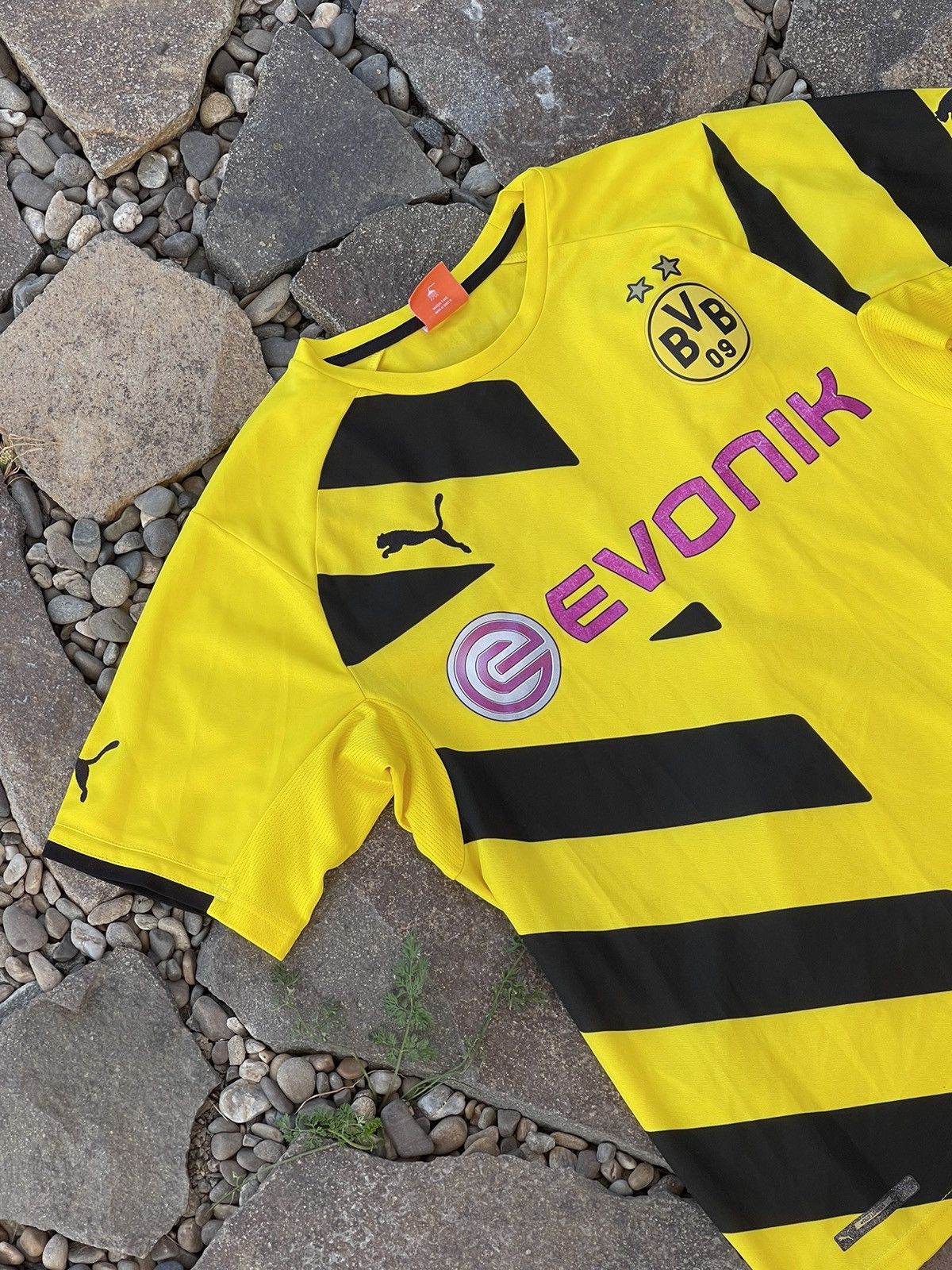 Puma 2014 Puma Borrusia Dortmund yellow soccer jersey Size US S / EU 44-46 / 1 - 3 Thumbnail