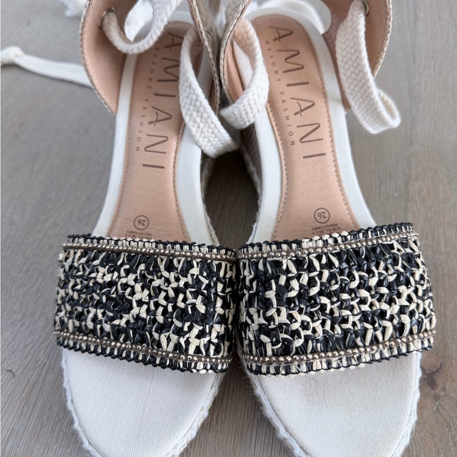 Other Like New Miani Black and Cream Espadrille Sandals size 8 Size US 8 / IT 38 - 7 Thumbnail