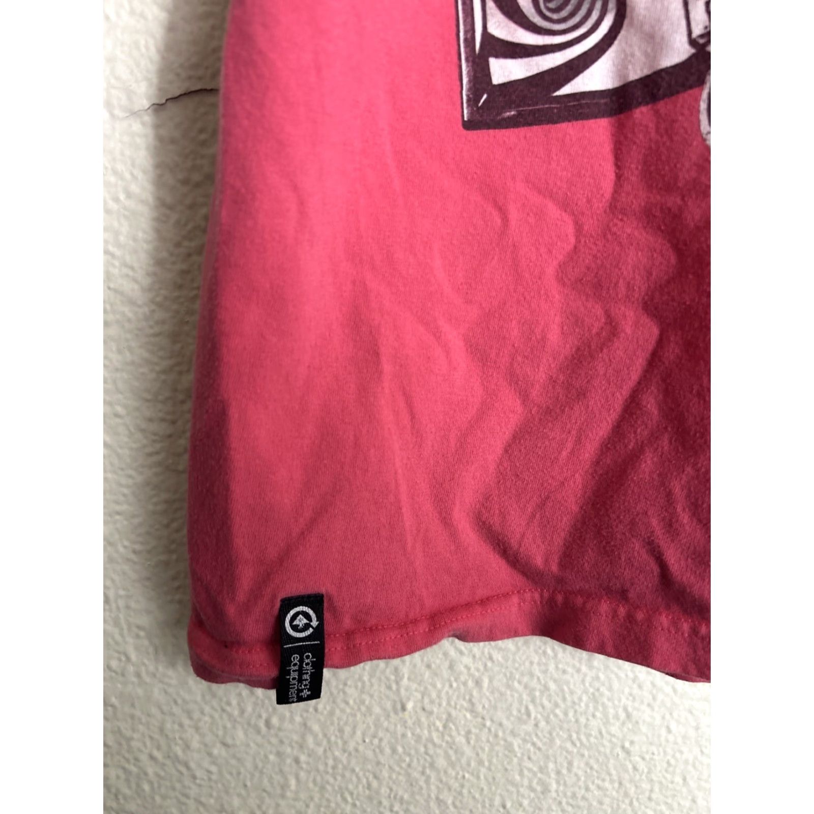 Pinko LRG Mens Large T Shirt Short Sleeve Pink Panda TVs Stained Lifted Research Group Size US L / EU 52-54 / 3 - 6 Thumbnail