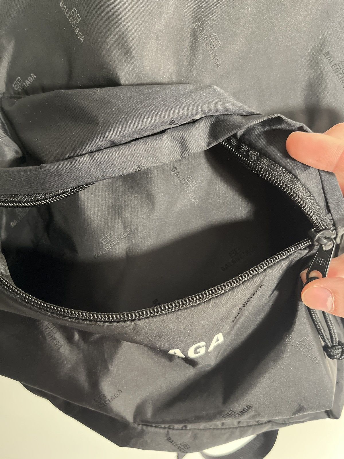 Balenciaga Balenciaga nylon all over print logo backpack Size ONE SIZE - 4 Thumbnail