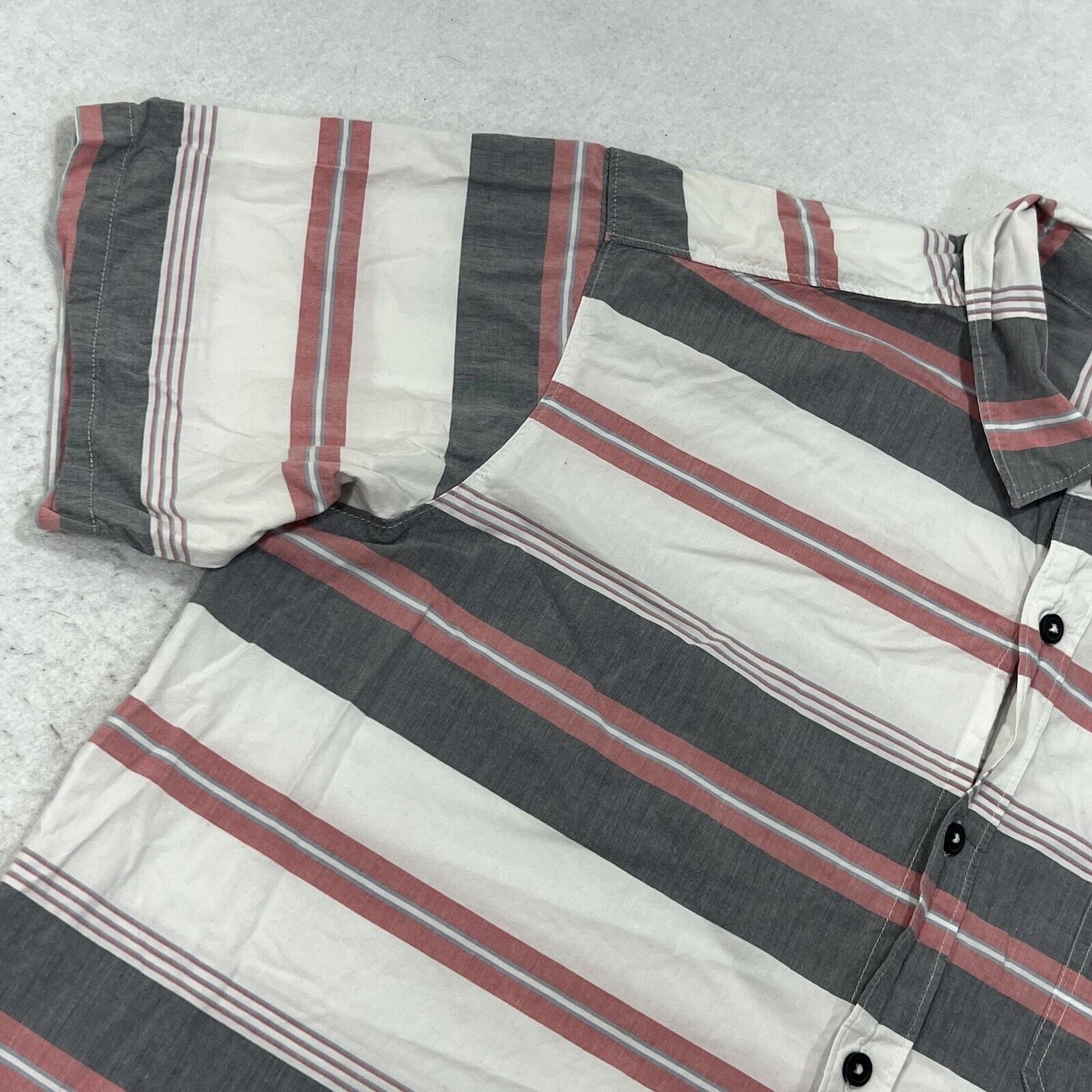 Columbia Columbia Sportswear Button Front Pocket Shirt Red Striped Size US XL / EU 56 / 4 - 5 Thumbnail