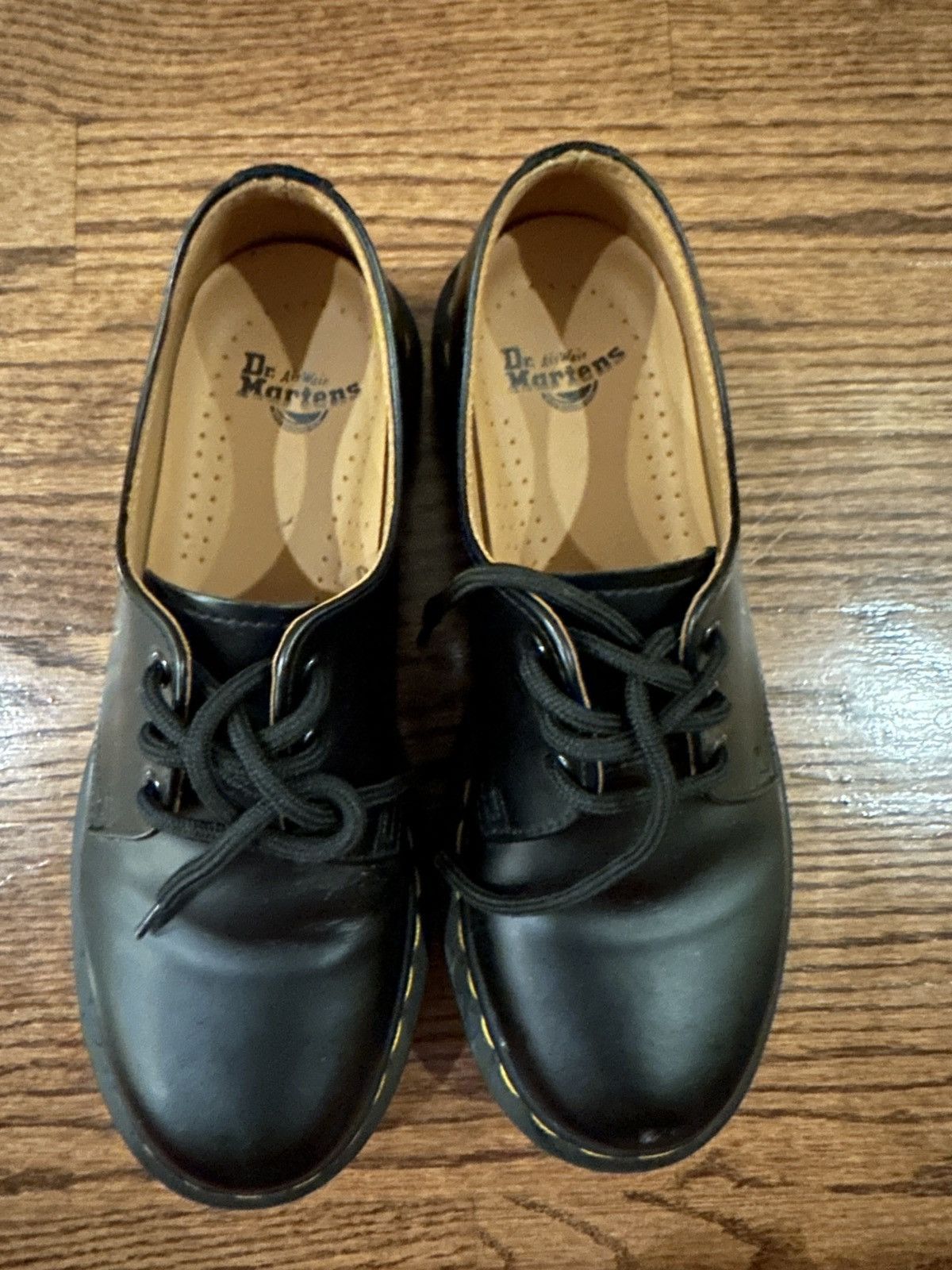 Dr. Martens Dr Martens Women's 1461 Smooth Leather Oxford Shoe in Black Size US 6 / IT 36 - 3 Thumbnail