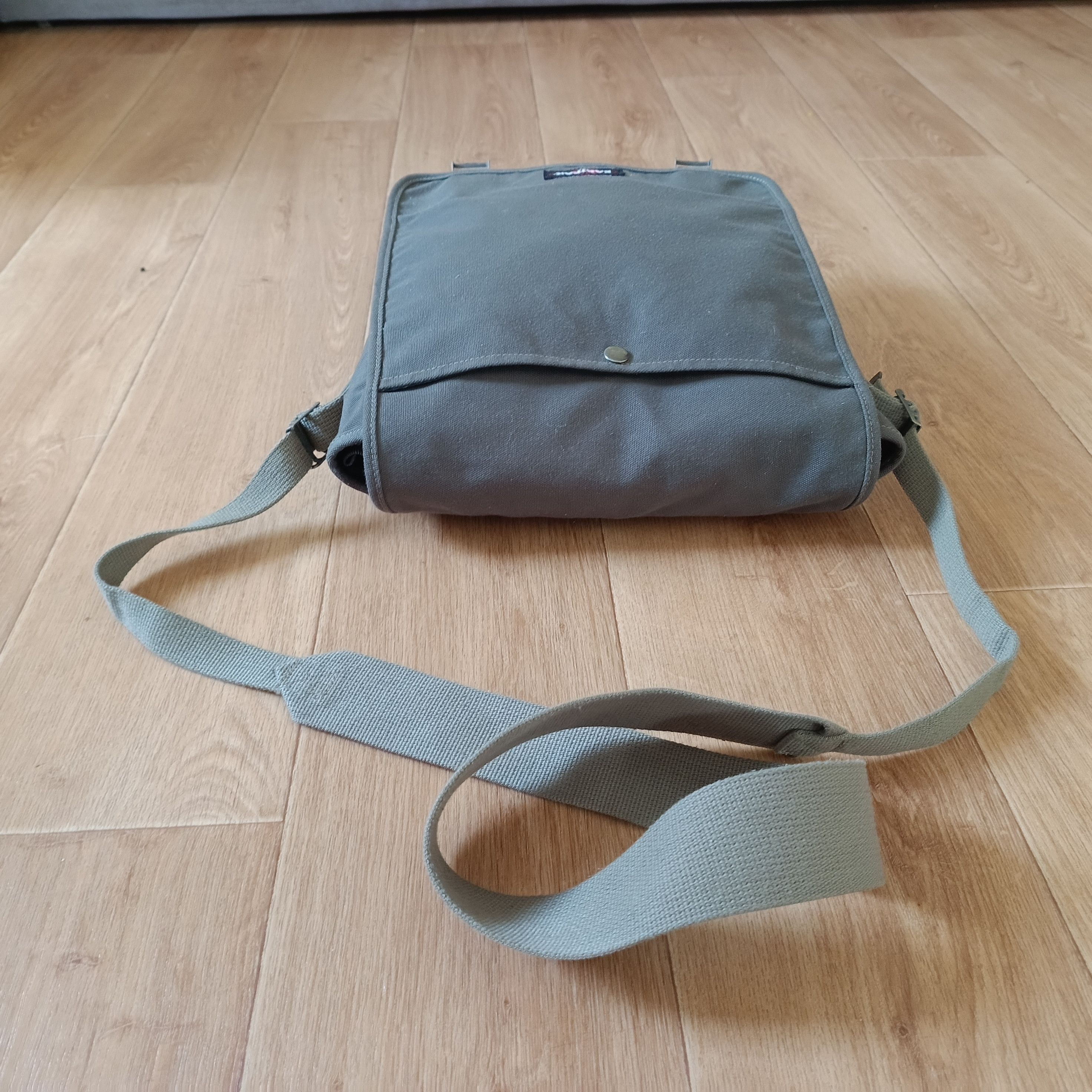 Eastpak × Vintage Eastpack Anarchy messenger bag khaki shoulder cross body bag Size ONE SIZE - 6 Thumbnail