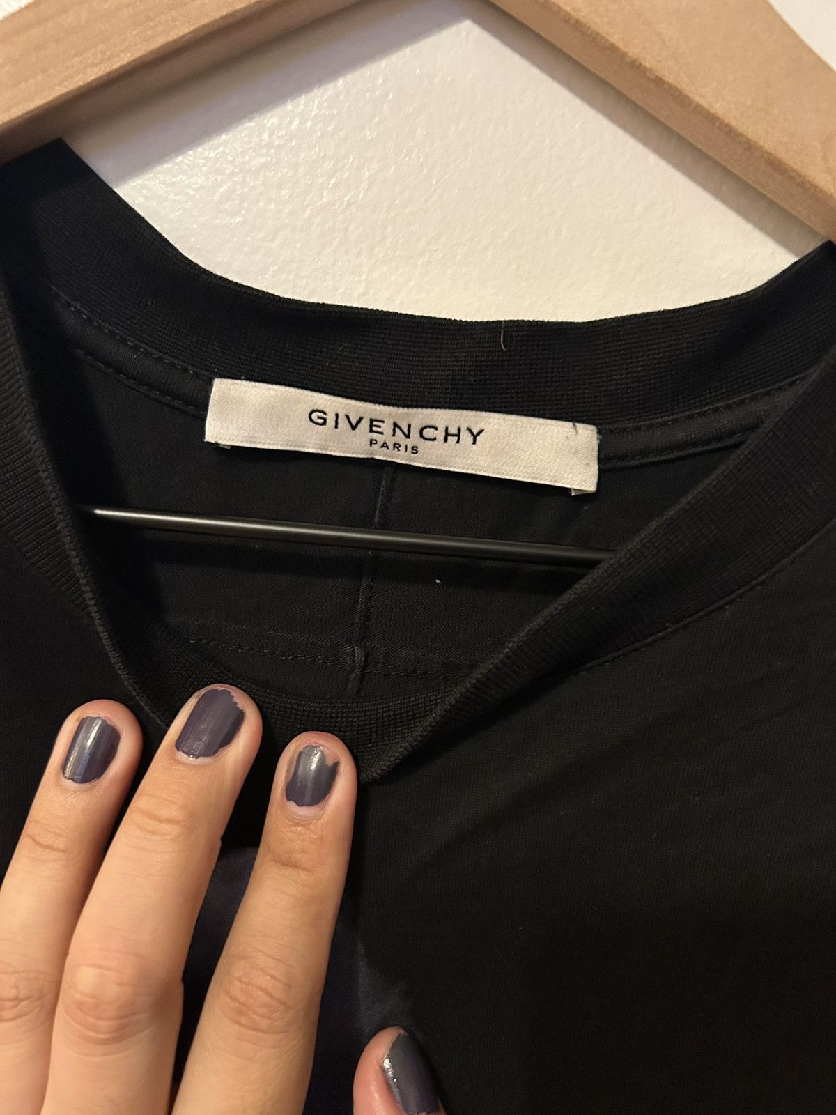 Givenchy Shark Givenchy Tee Size US M / EU 48-50 / 2 - 4 Thumbnail