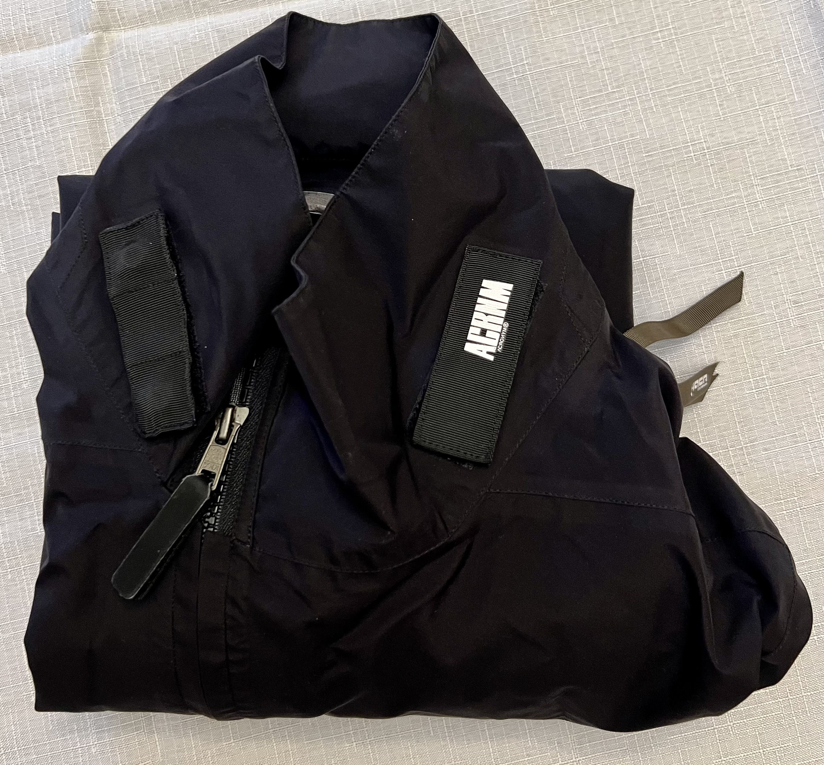 Acronym Acronym GT-J22 Black L Large | Grailed Acronym Acronym GT-J22 Black L Large | Grailed