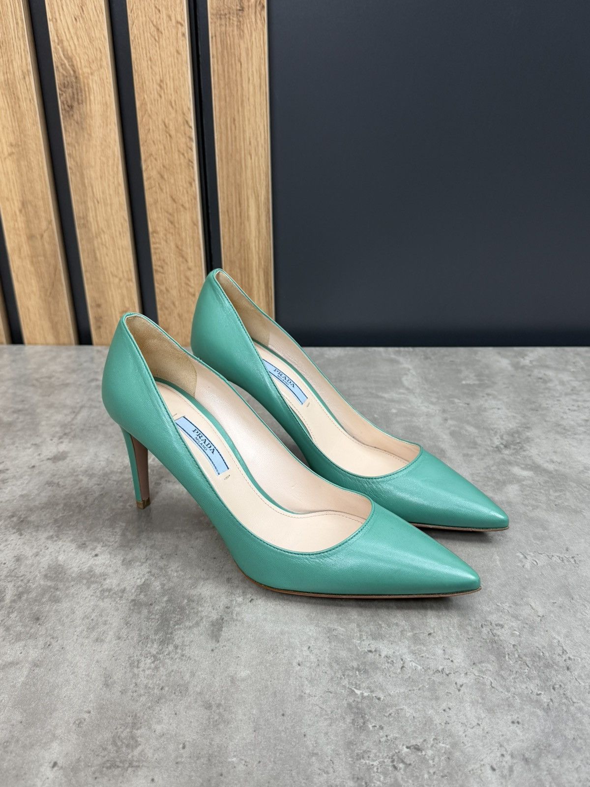Prada Prada Green Leather Pointed Toe Pumps Heels Size 37 1/2 Size US 7.5 / IT 37.5 - 2 Thumbnail