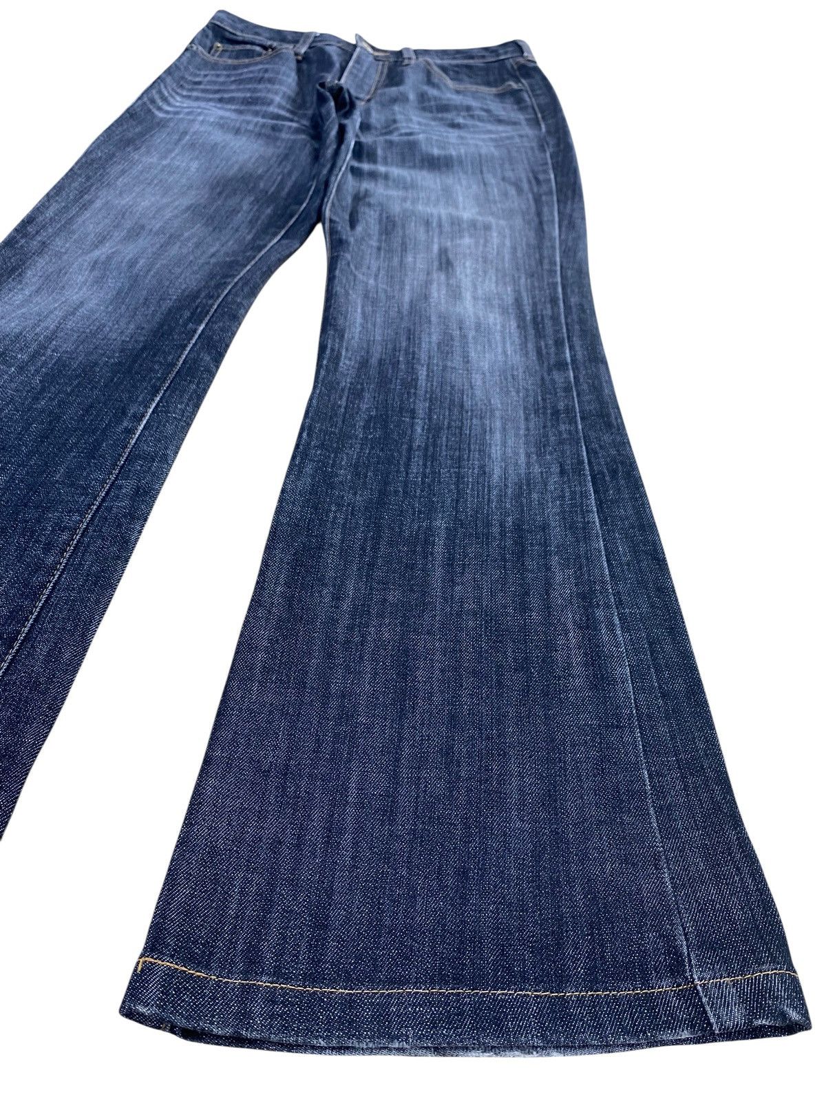 Uniqlo Uniqlo Faded Wash Style Flare Jeans Size US 28 / EU 44 - 7 Thumbnail