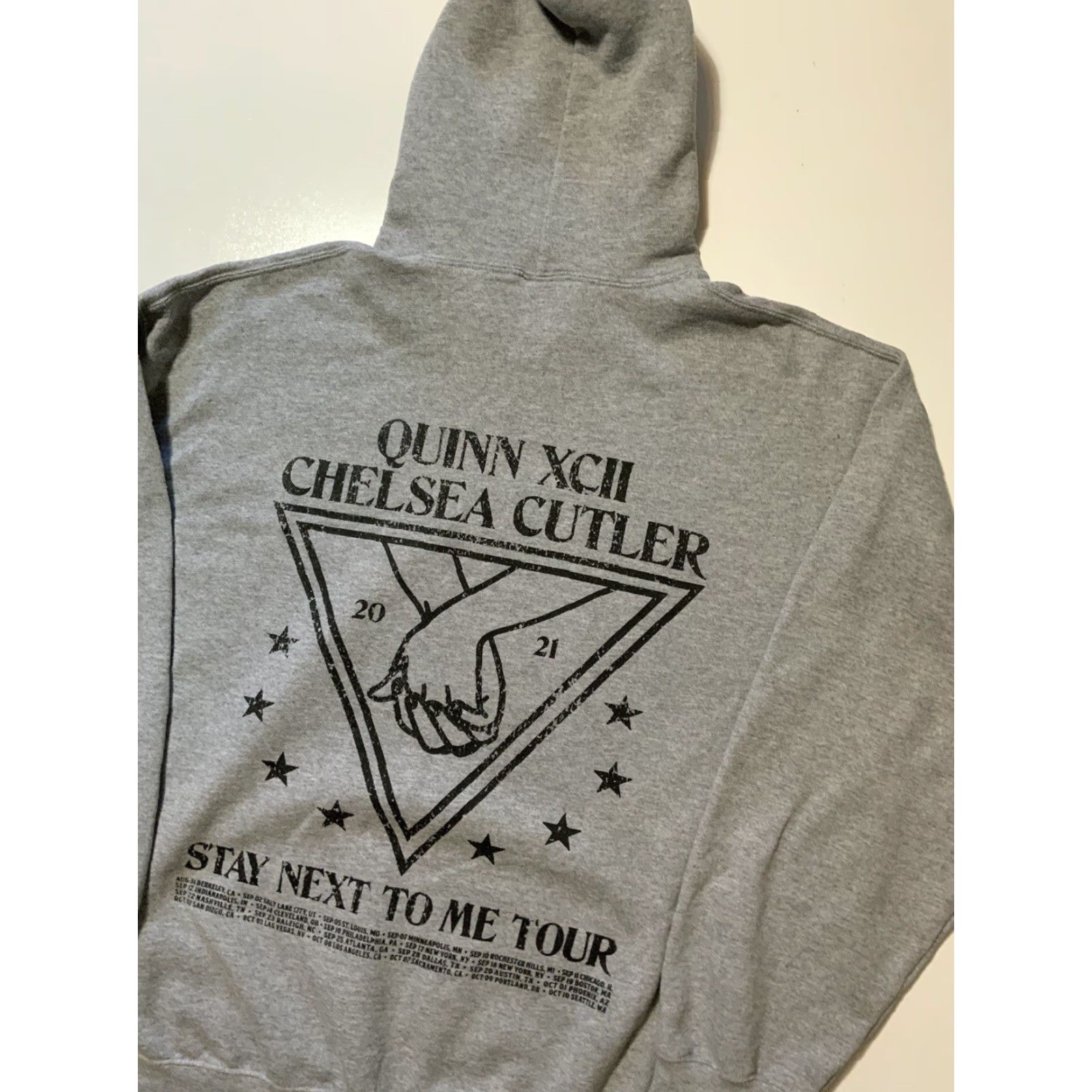 Vintage Chelsea Cutler Stay Next To Me Tour Quinn XCII Concert Official Merch Hoodie XL Size US XL / EU 56 / 4 - 4 Thumbnail