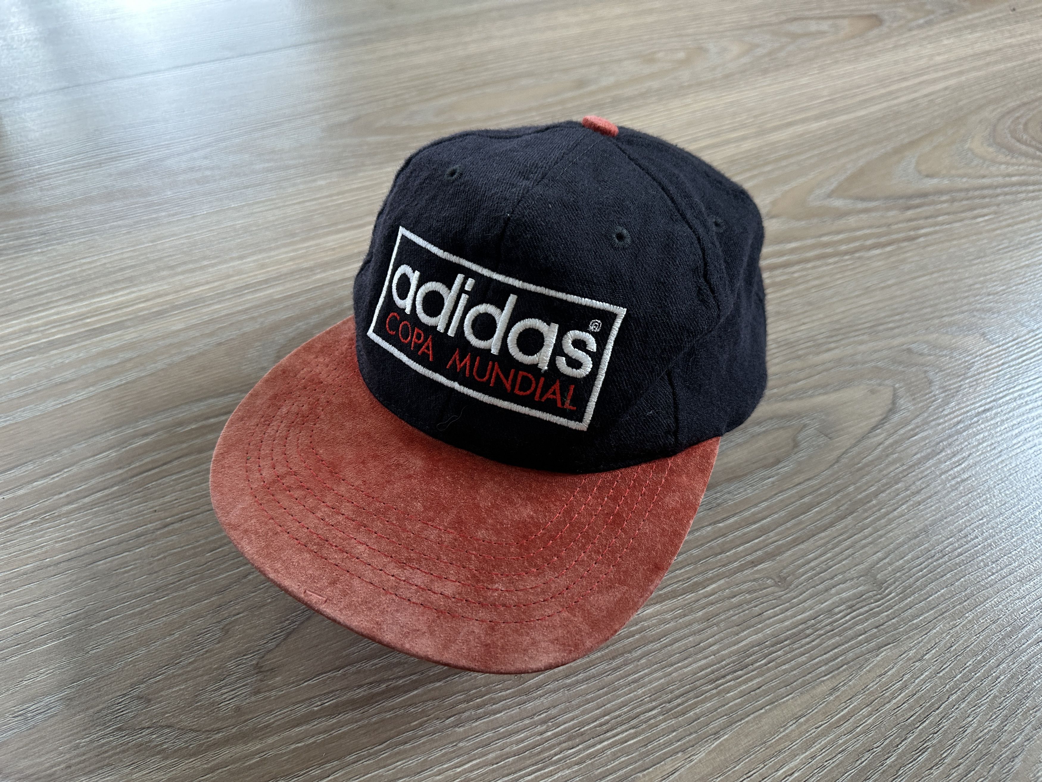 Adidas × Vintage Rare Adidas Copa Mundial Snapback Hat 1990s Size ONE SIZE - 3 Thumbnail