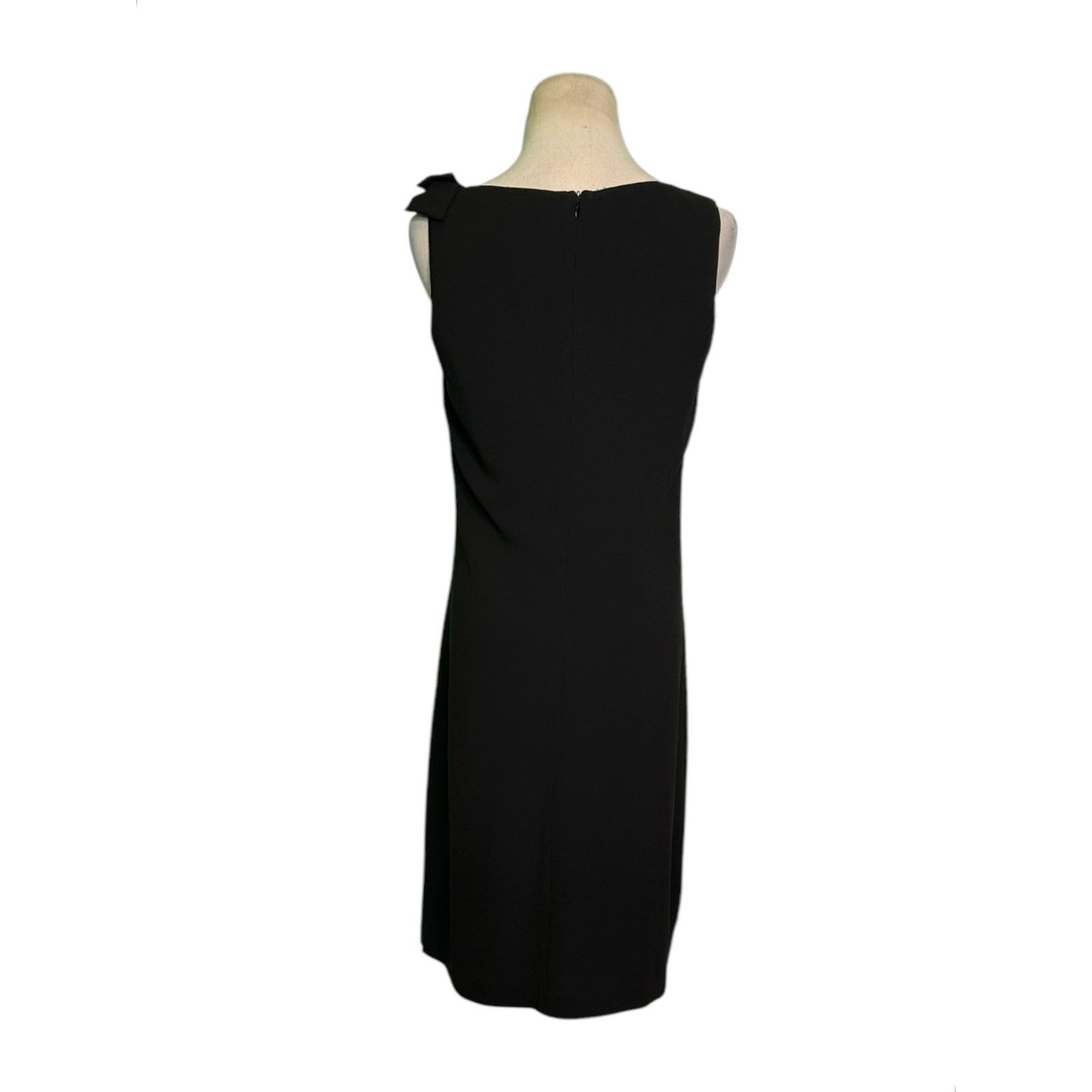 Trina Turk TRINA TURK black crepe shoulder bow sleeveless dress size 2 Size XS / US 0-2 / IT 36-38 - 15 Thumbnail