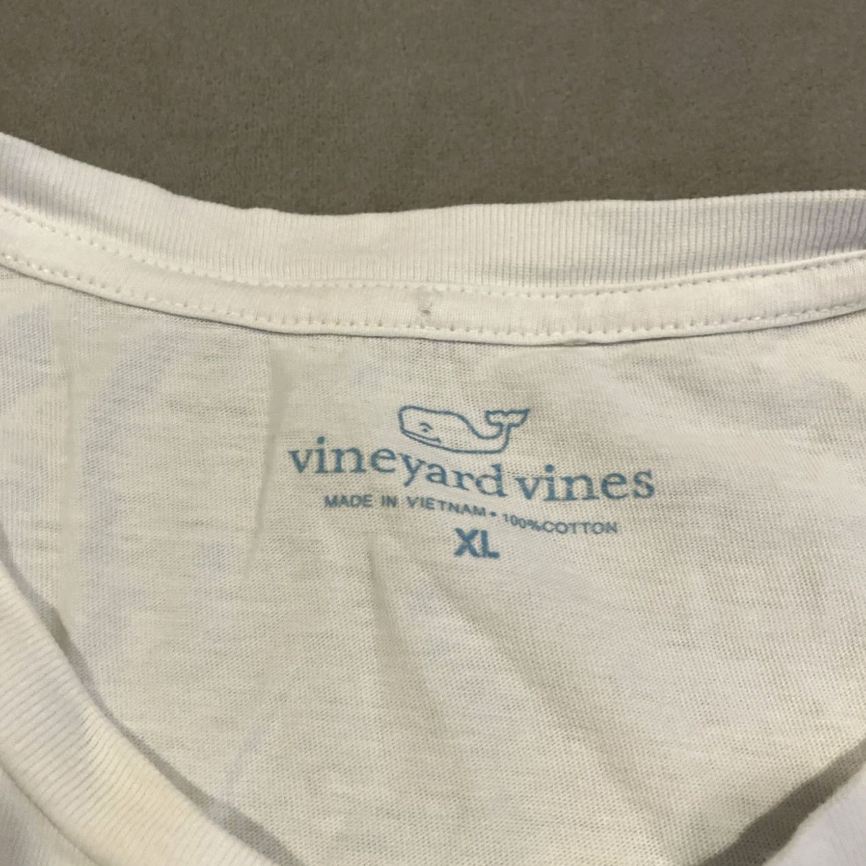 Vineyard Vines Vineyard Vines Pocket T Shirt FORDHAM UNIVERSITY Men's XL White Pocket T Shirt Size US XL / EU 56 / 4 - 3 Thumbnail