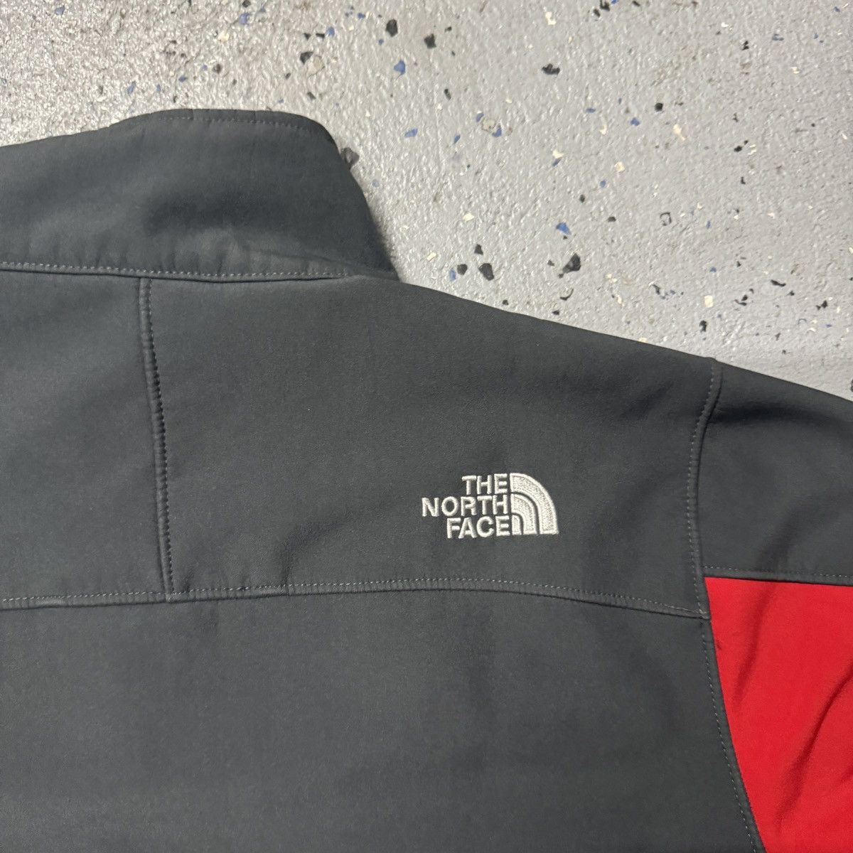 The North Face The North Face Men’s Softshell Fleece Jacket Grey SZ S Size US S / EU 44-46 / 1 - 4 Thumbnail