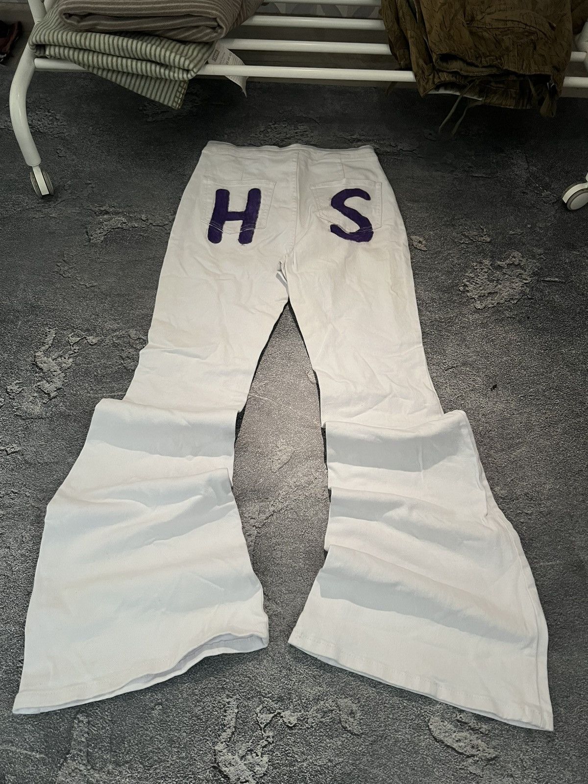 Japanese Brand Distressed White Glamour Flare Jean / Hysteric Glamour Style Size US 28 / EU 44 - 1 Thumbnail