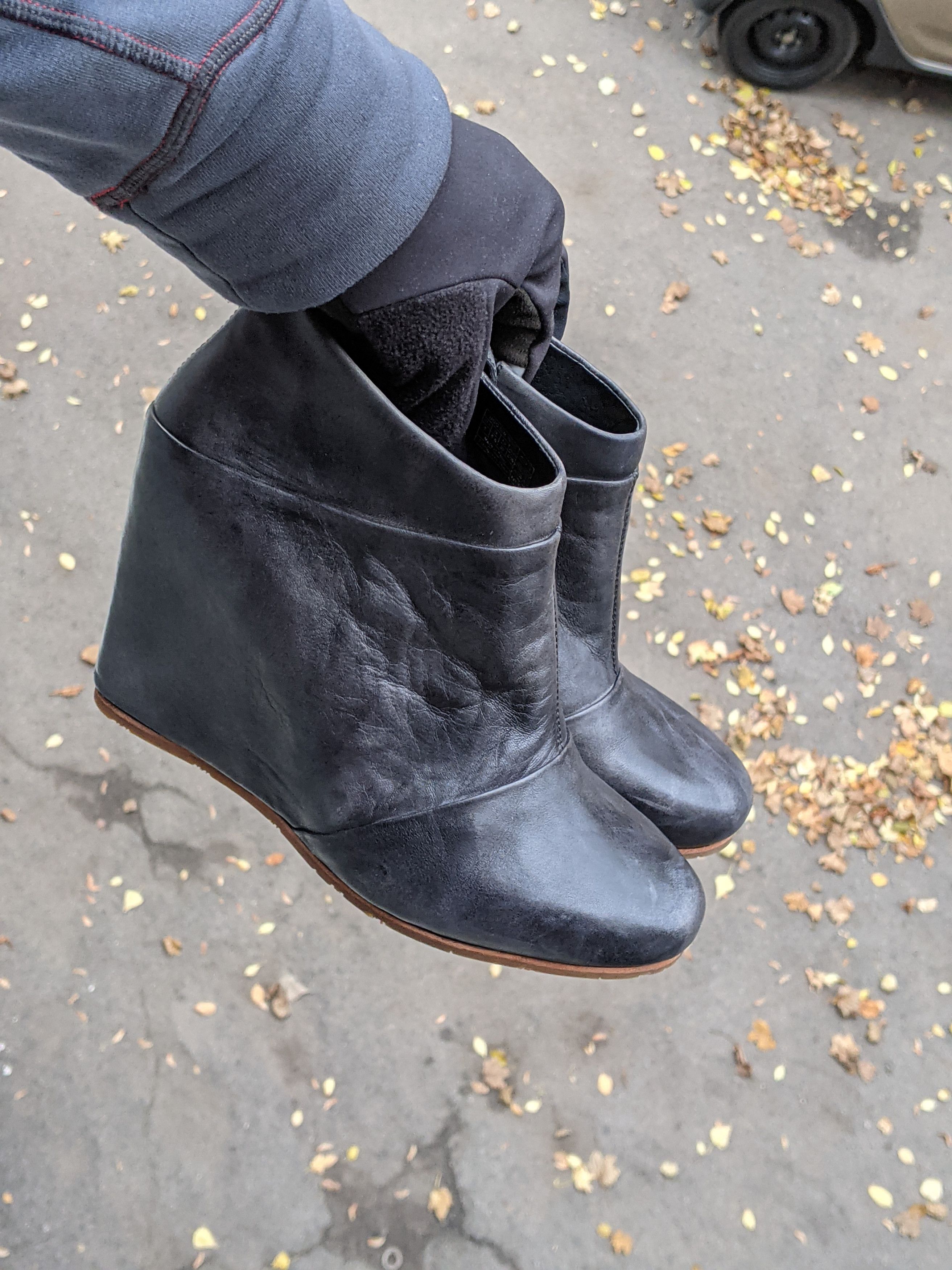 Ugg UGG Carmine Pull On Wedge Heel Boots Prada 1001882 Vintage Size US 8 / IT 38 - 3 Thumbnail