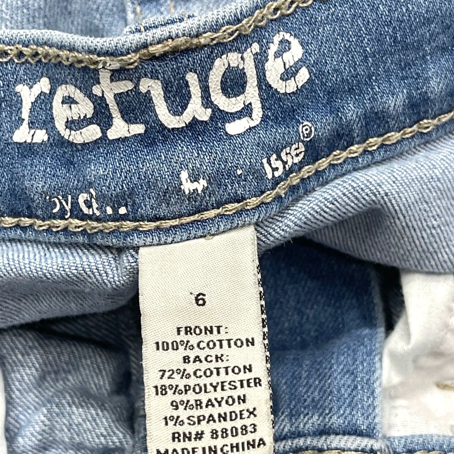 Denime VINTAGE Refuge Jean Shorts Women 6 Blue Denim Button Fly 100% Cotton Y2K Preppy Size 42" / US 20 - 4 Thumbnail